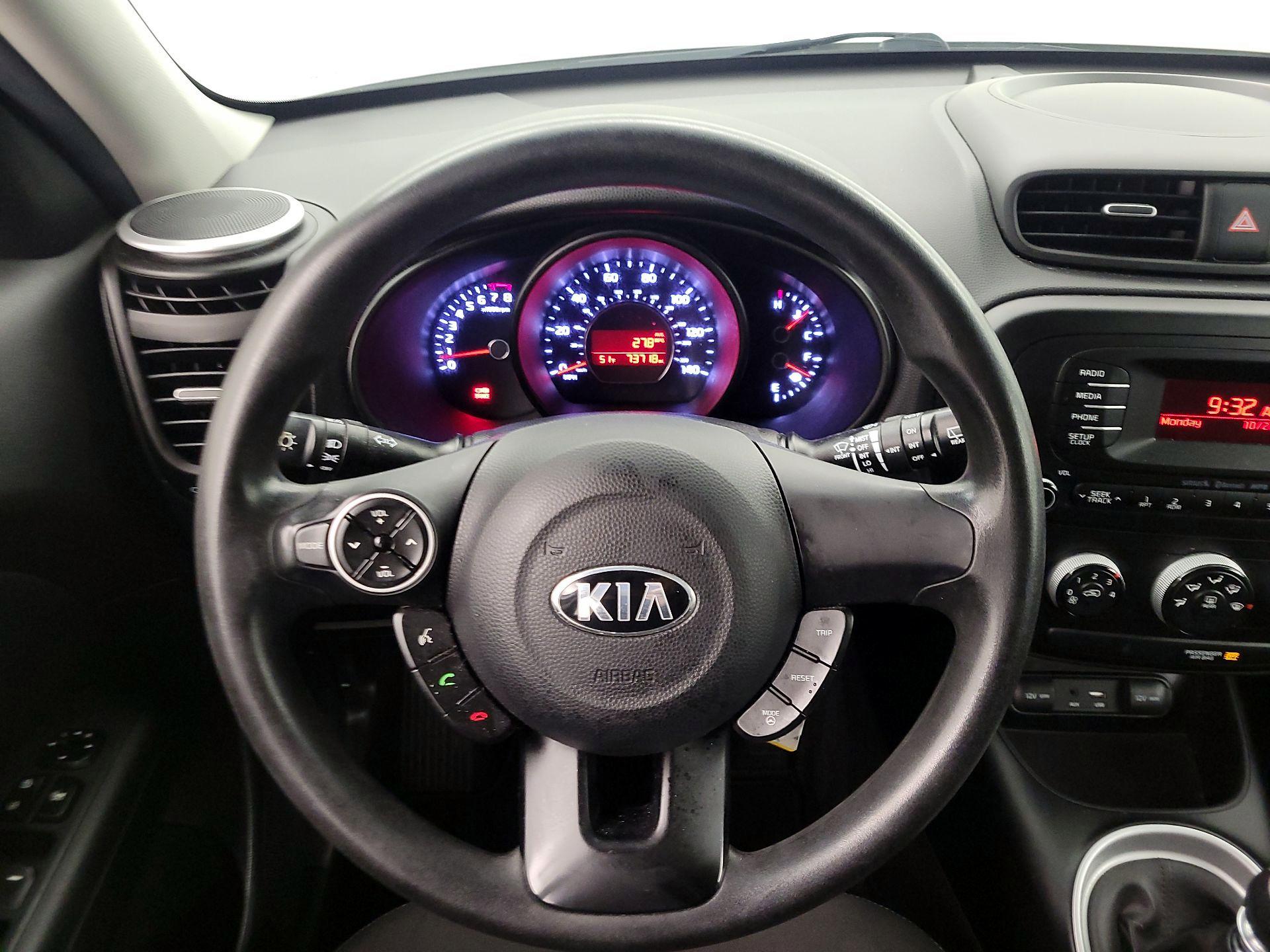 Thumbnail: 2016 Kia Soul - 10