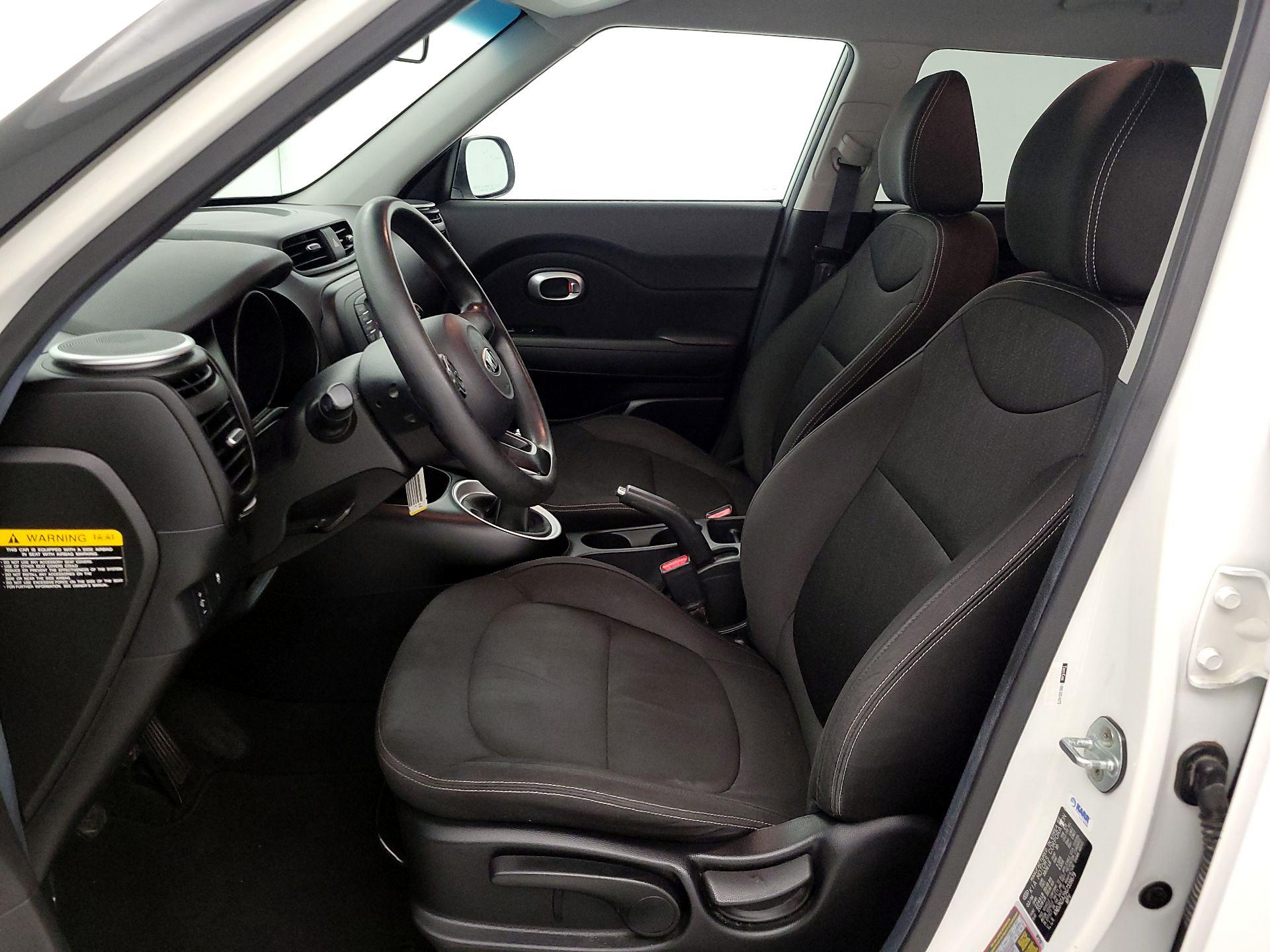 Thumbnail: 2016 Kia Soul - 11