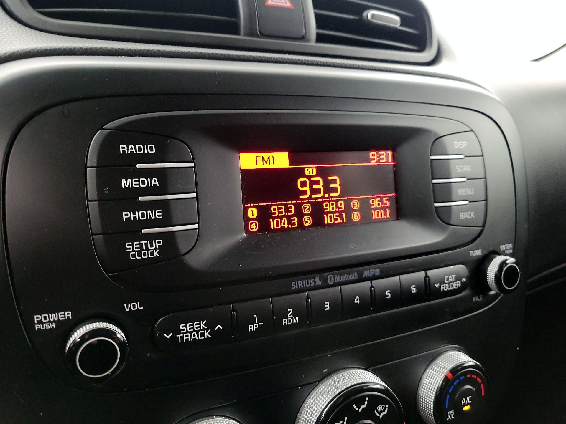 Thumbnail: 2016 Kia Soul - 14