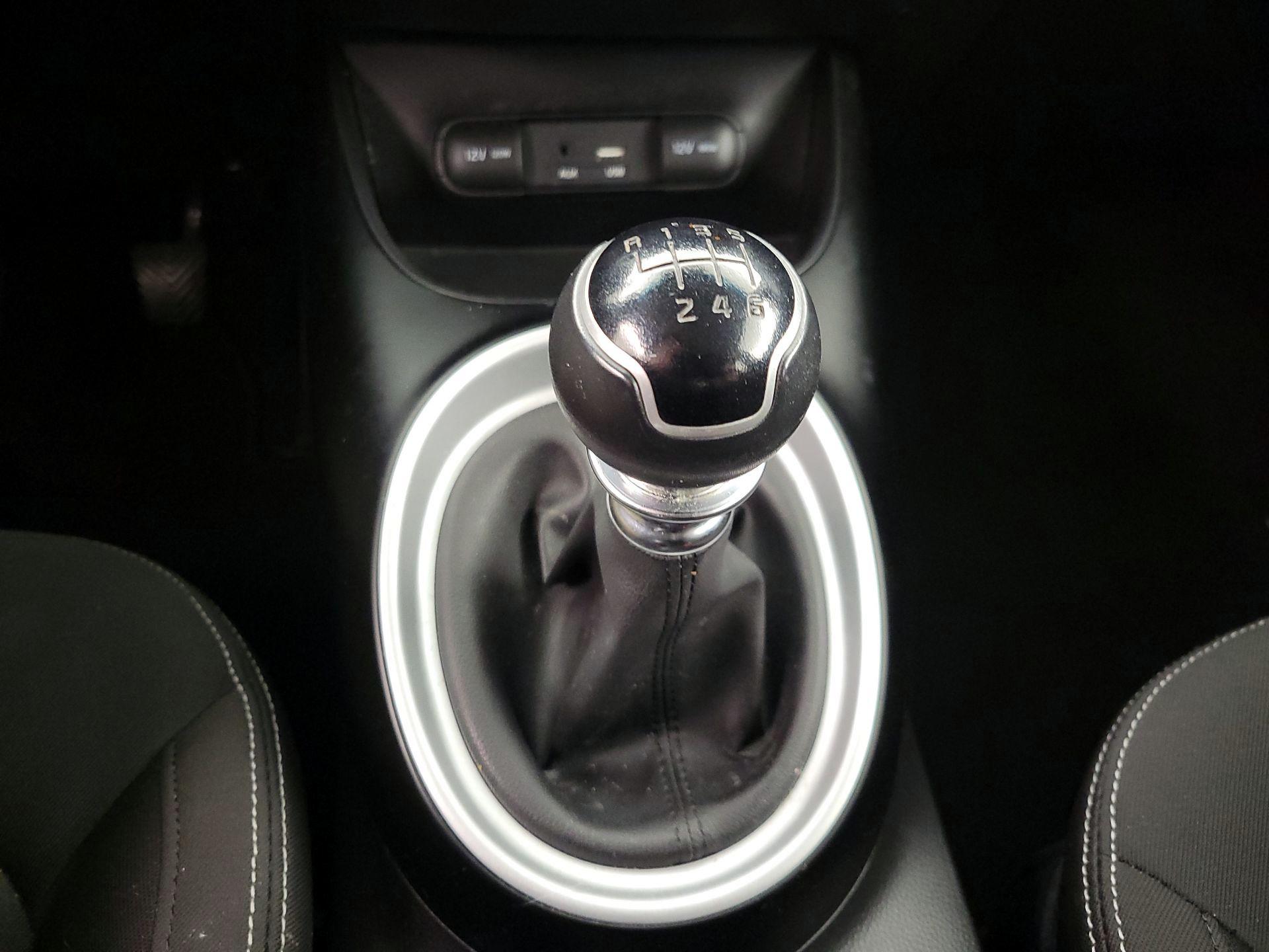 Thumbnail: 2016 Kia Soul - 16