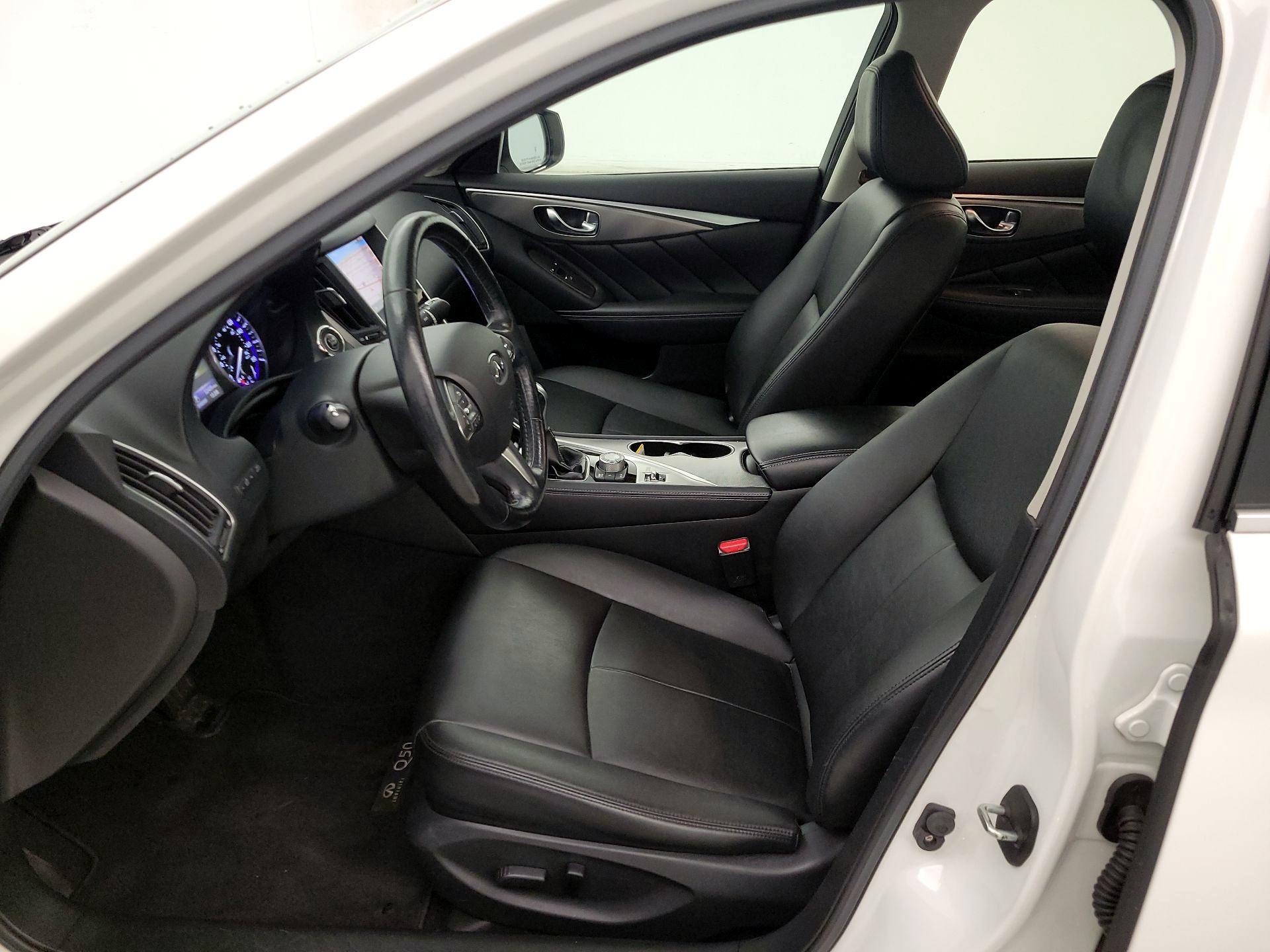 Thumbnail: 2015 INFINITI Q50 - 11