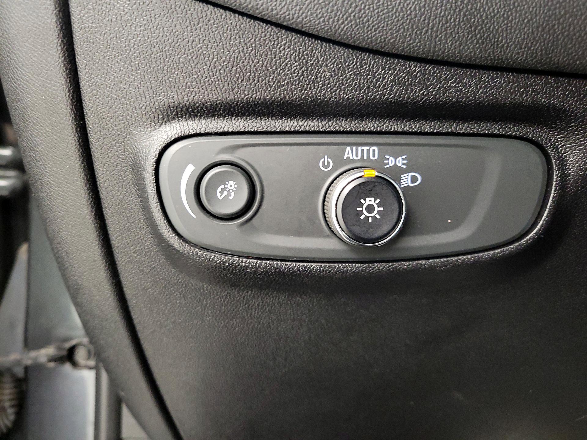 Thumbnail: 2019 Chevrolet Equinox - 13