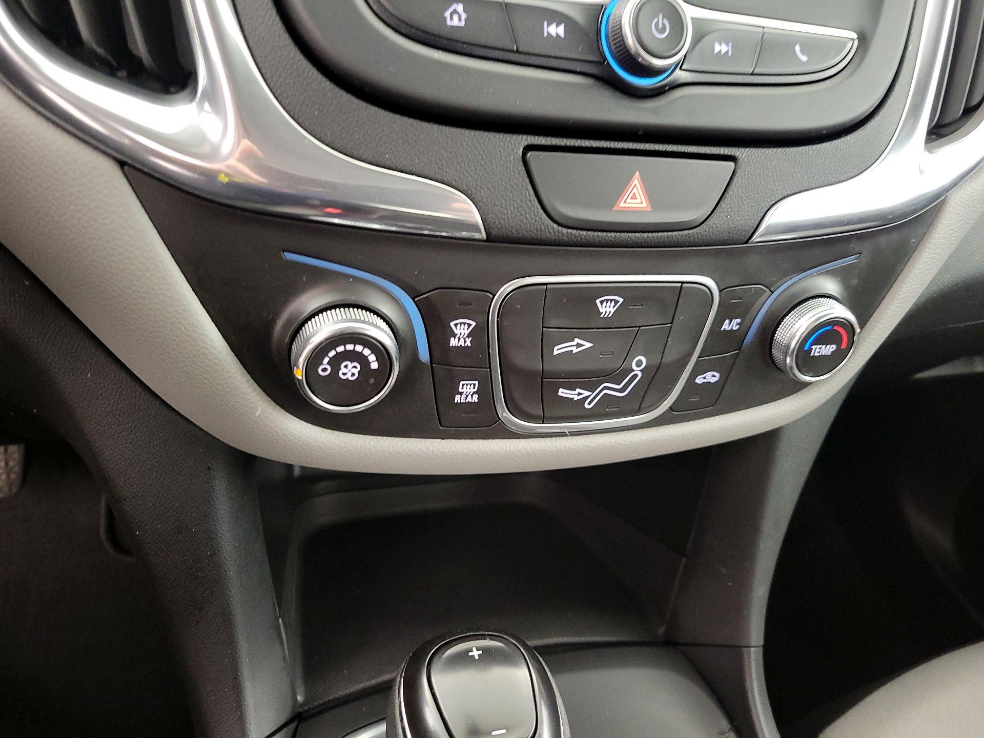 Thumbnail: 2019 Chevrolet Equinox - 16