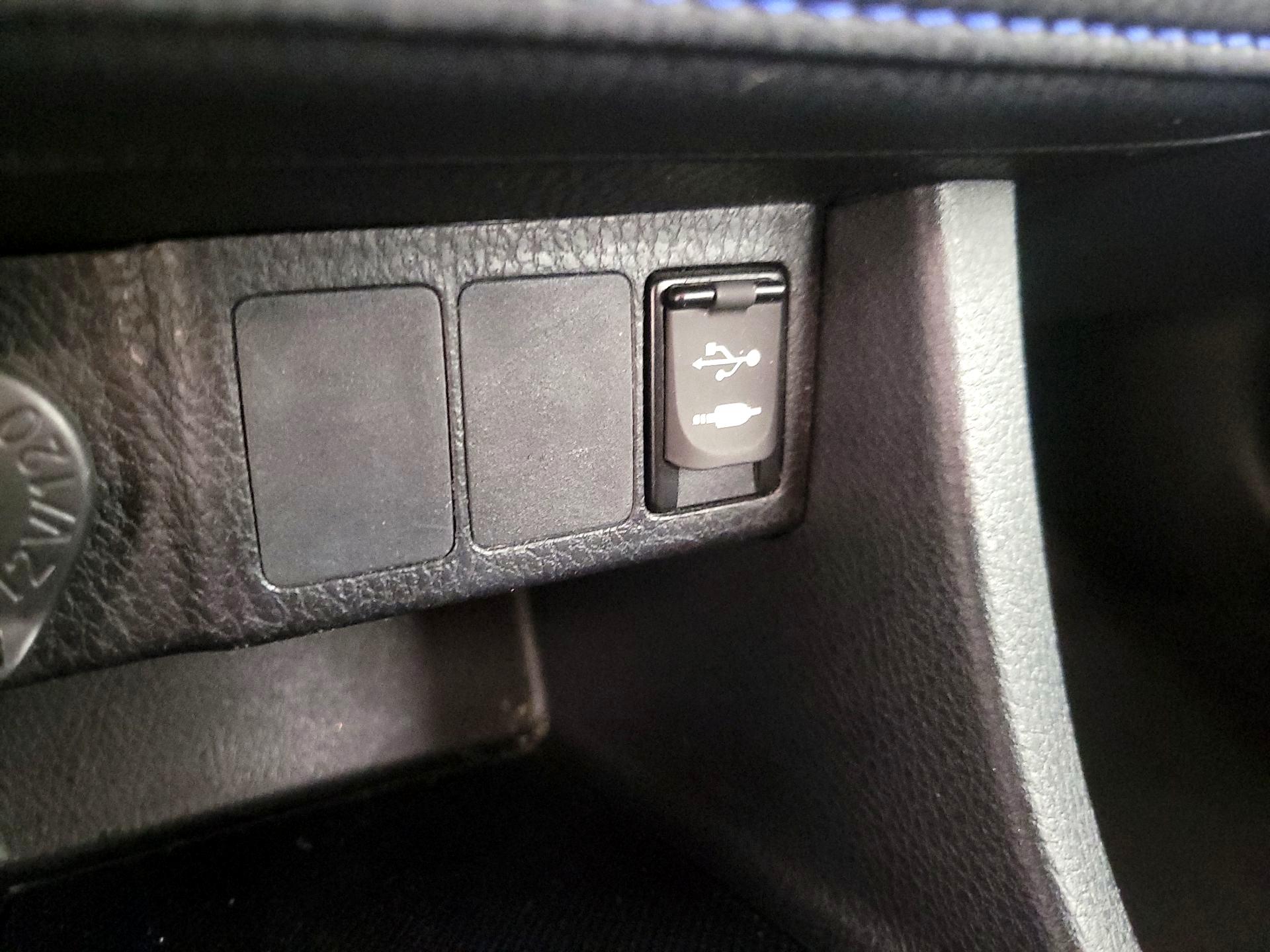 Thumbnail: 2019 Toyota Corolla - 18