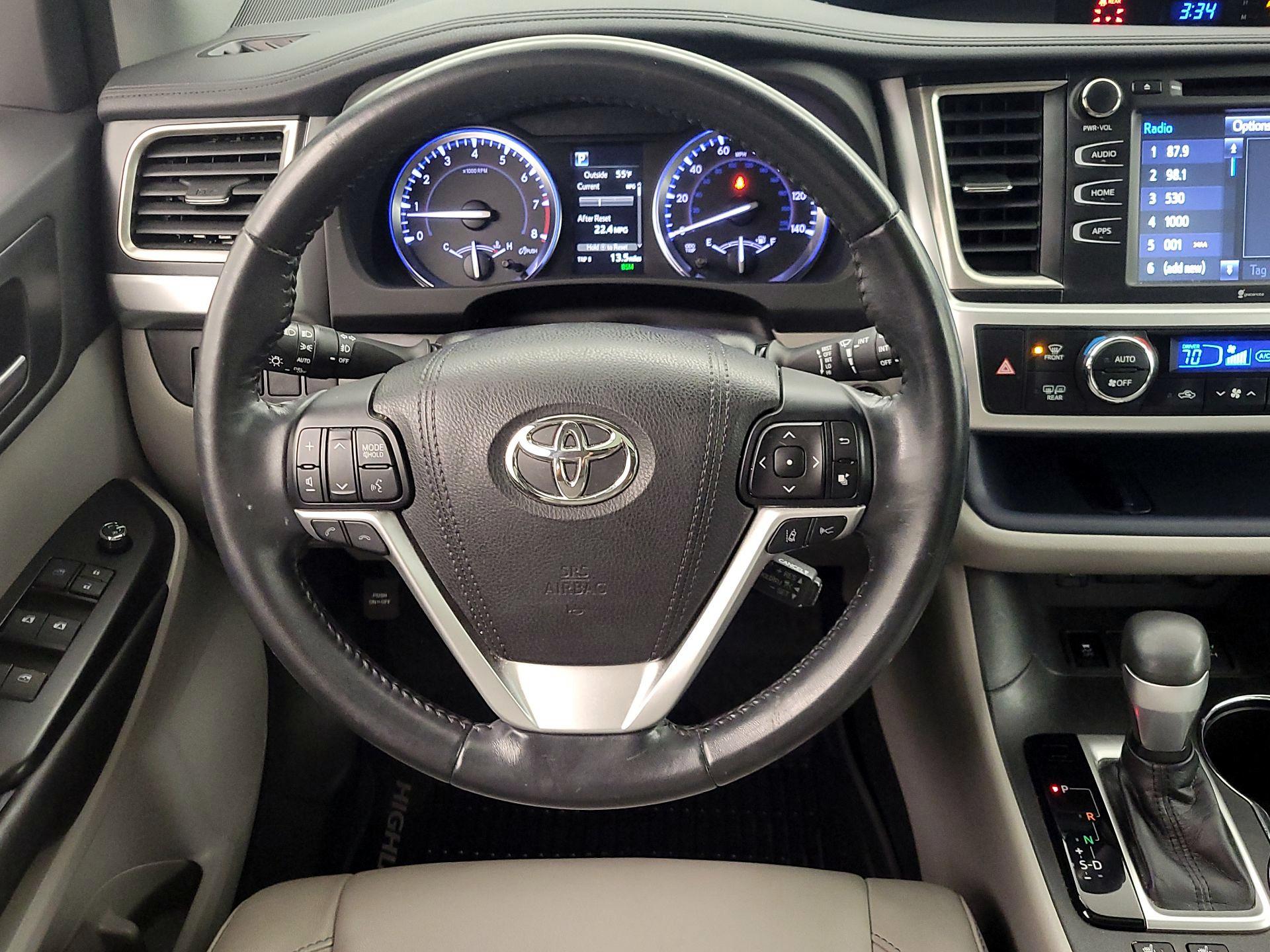 Thumbnail: 2018 Toyota Highlander - 10