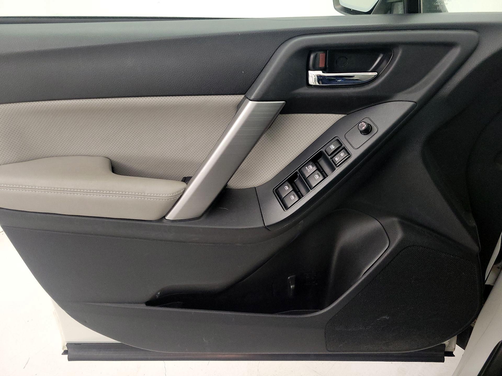 Thumbnail: 2015 Subaru Forester - 12