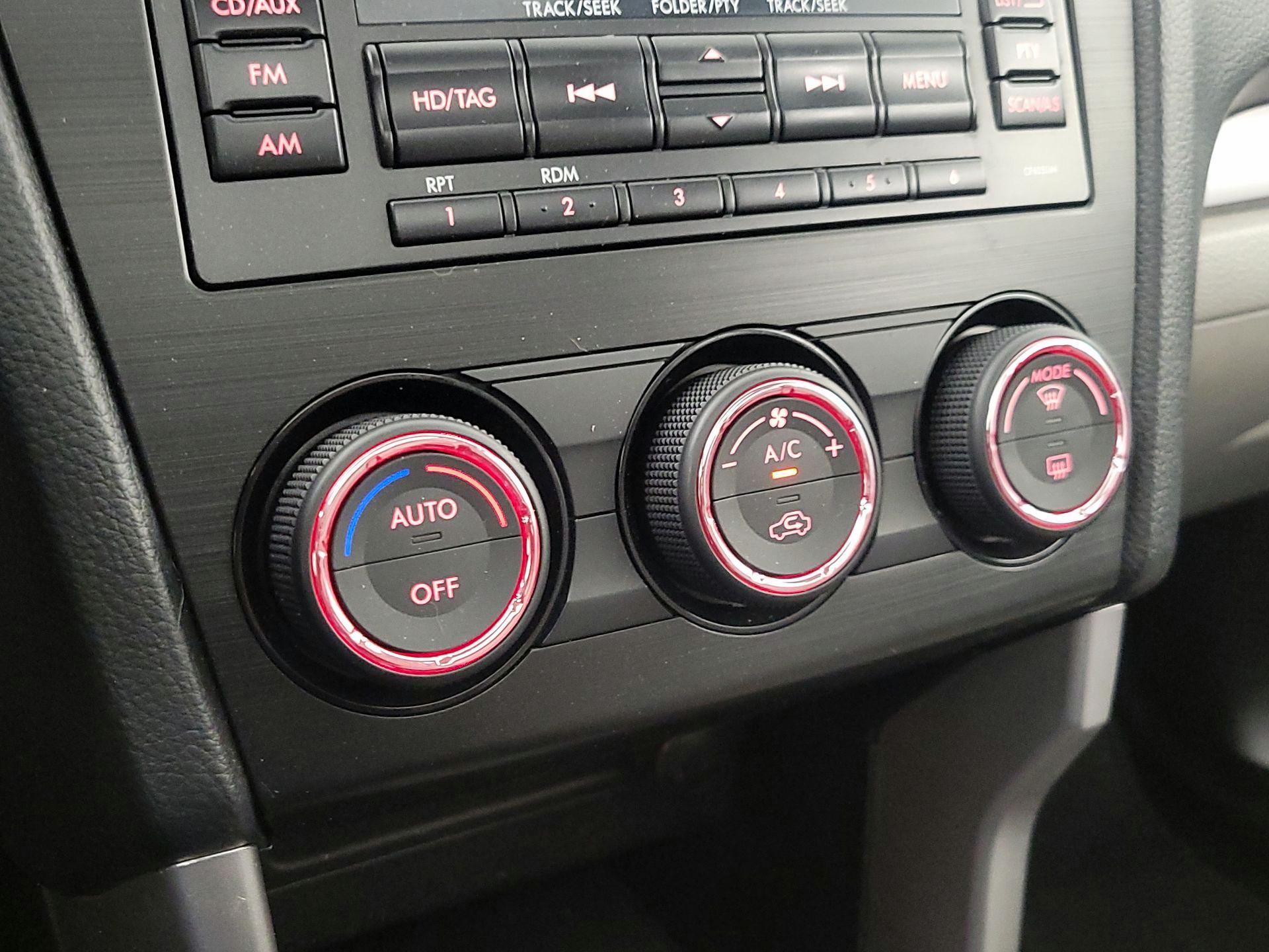 Thumbnail: 2015 Subaru Forester - 15