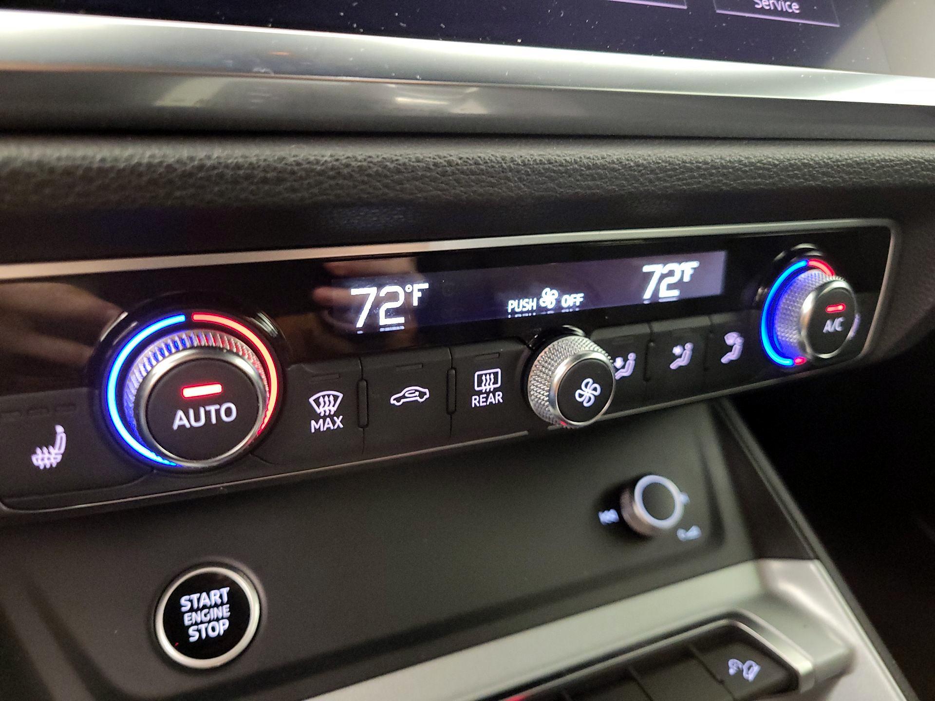 Thumbnail: 2021 Audi Q3 - 16