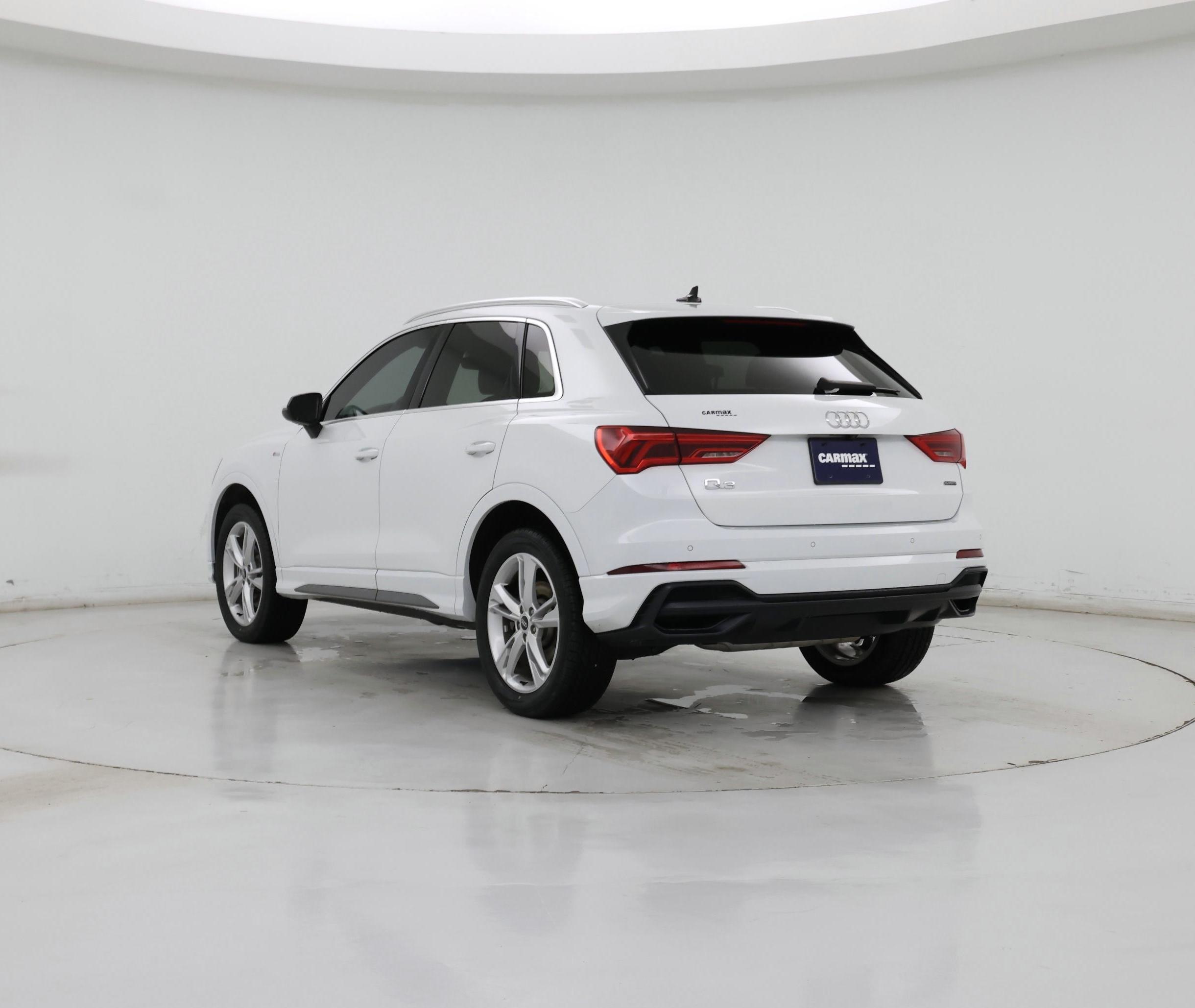 Thumbnail: 2021 Audi Q3 - 2
