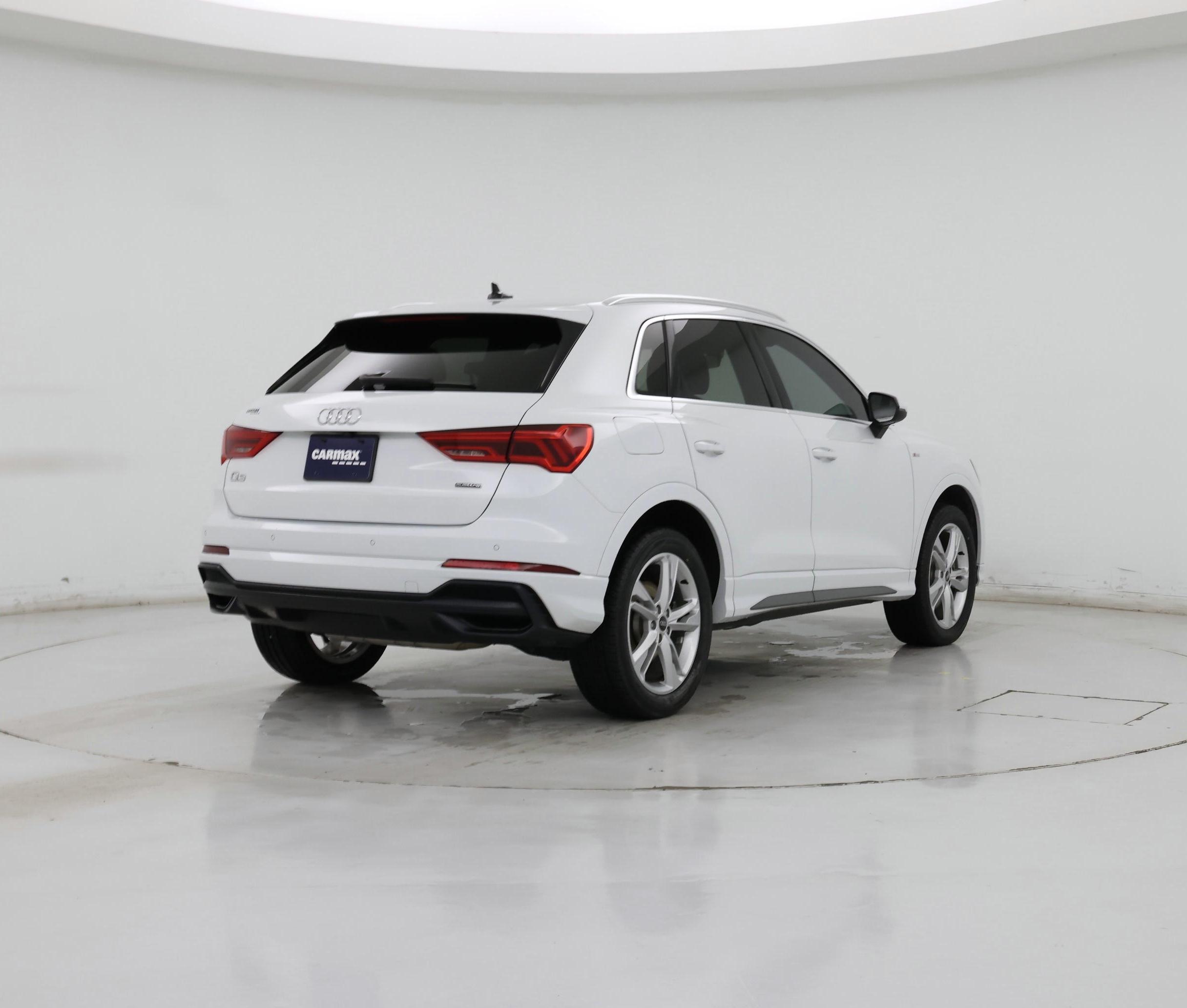 Thumbnail: 2021 Audi Q3 - 8
