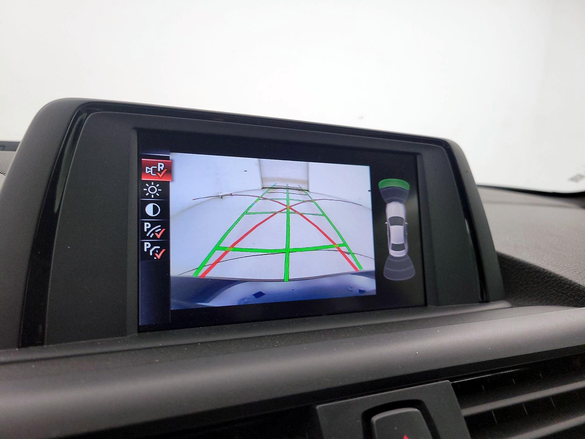 Thumbnail: 2016 BMW 2 Series - 14