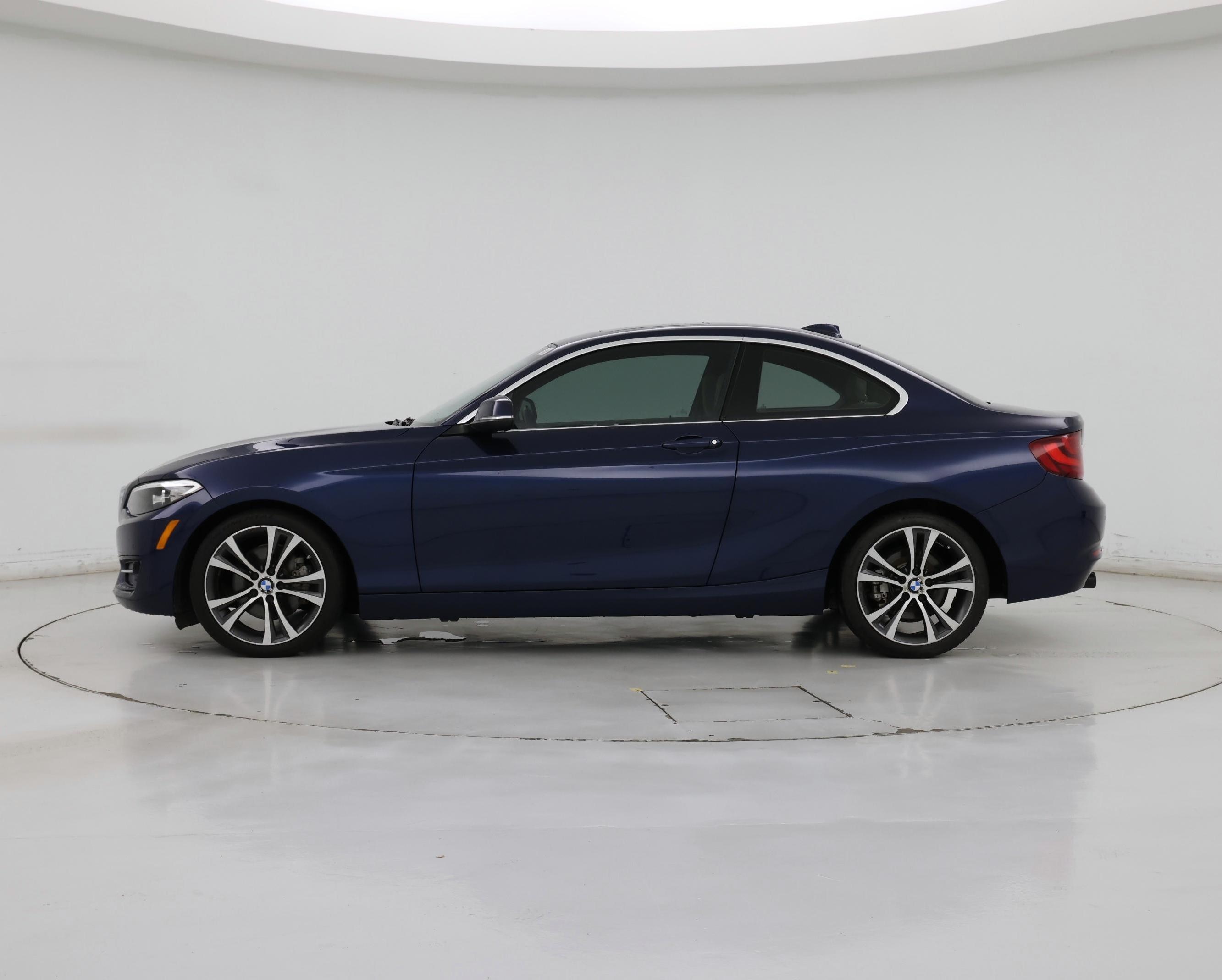 Thumbnail: 2016 BMW 2 Series - 3