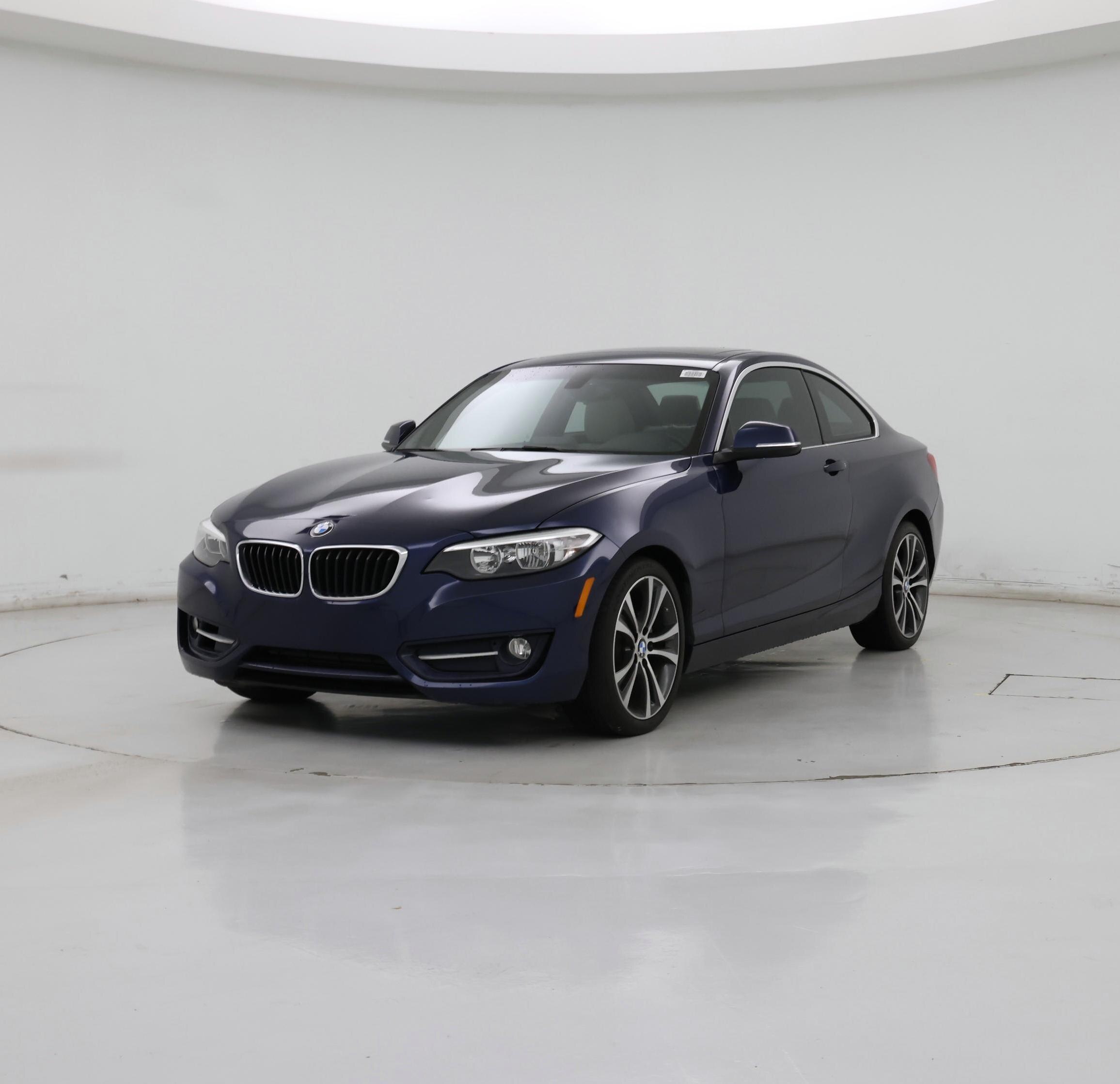 Thumbnail: 2016 BMW 2 Series - 4