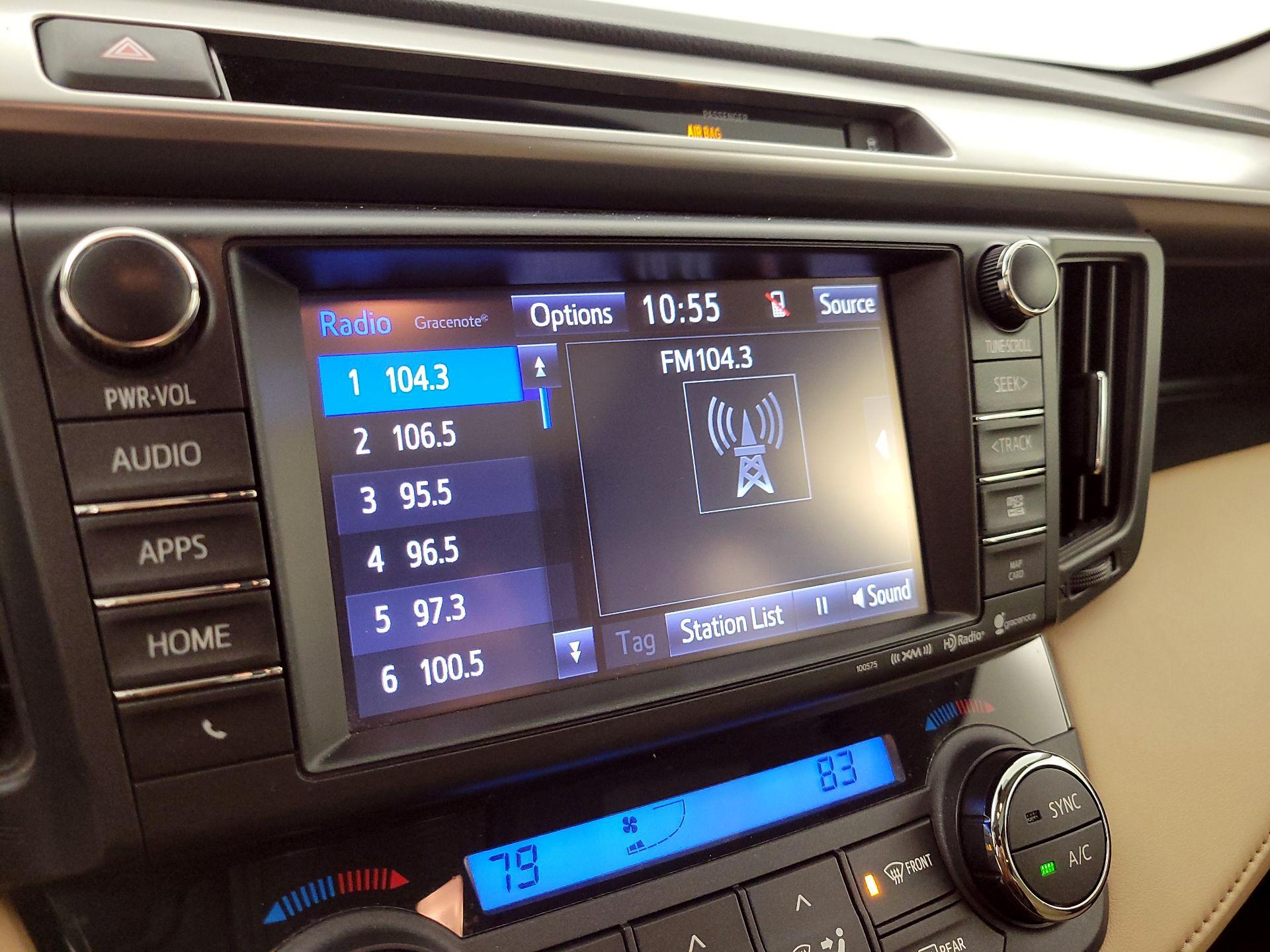 Thumbnail: 2016 Toyota RAV4 - 15