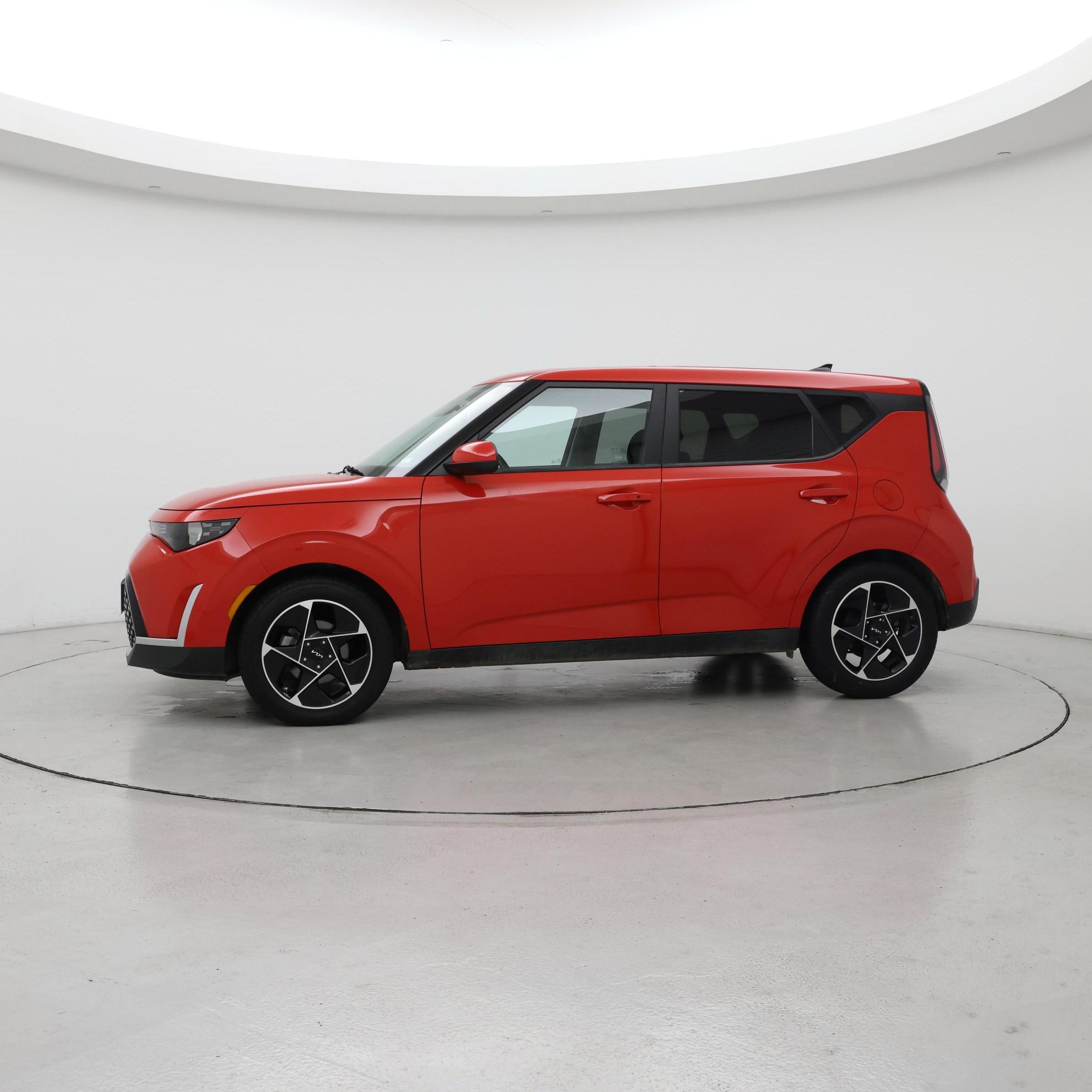 Thumbnail: 2023 Kia Soul - 3