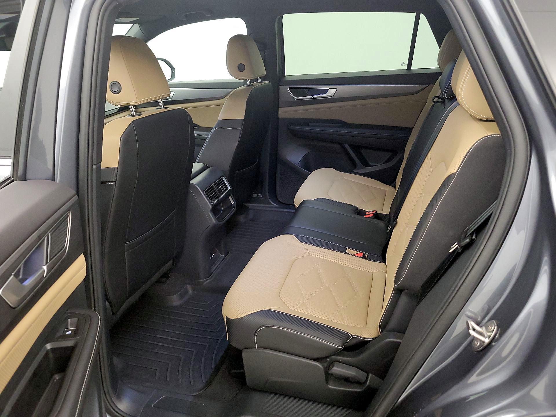 Thumbnail: 2024 Volkswagen Atlas - 19