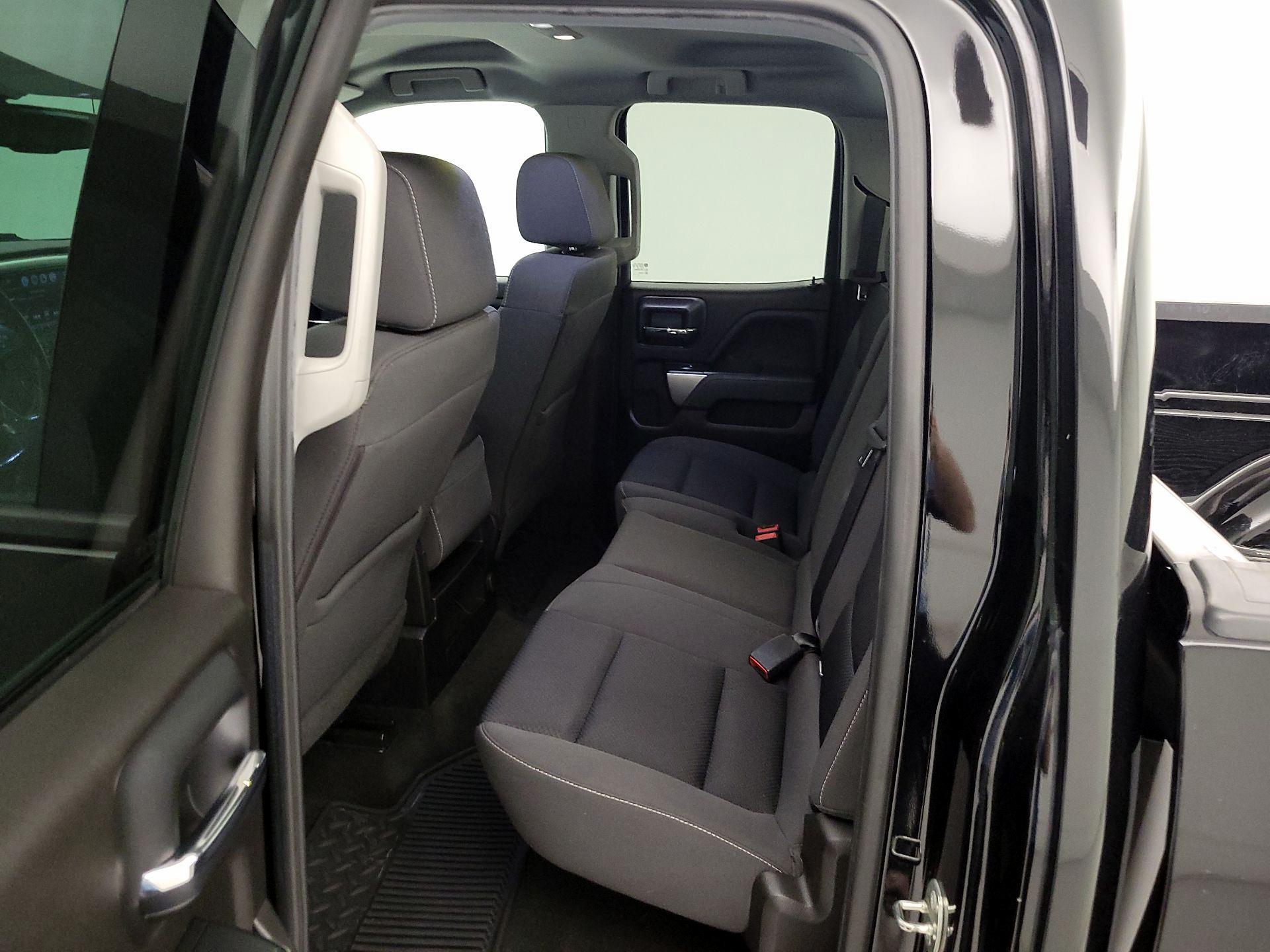 Thumbnail: 2018 Chevrolet Silverado 1500 - 19