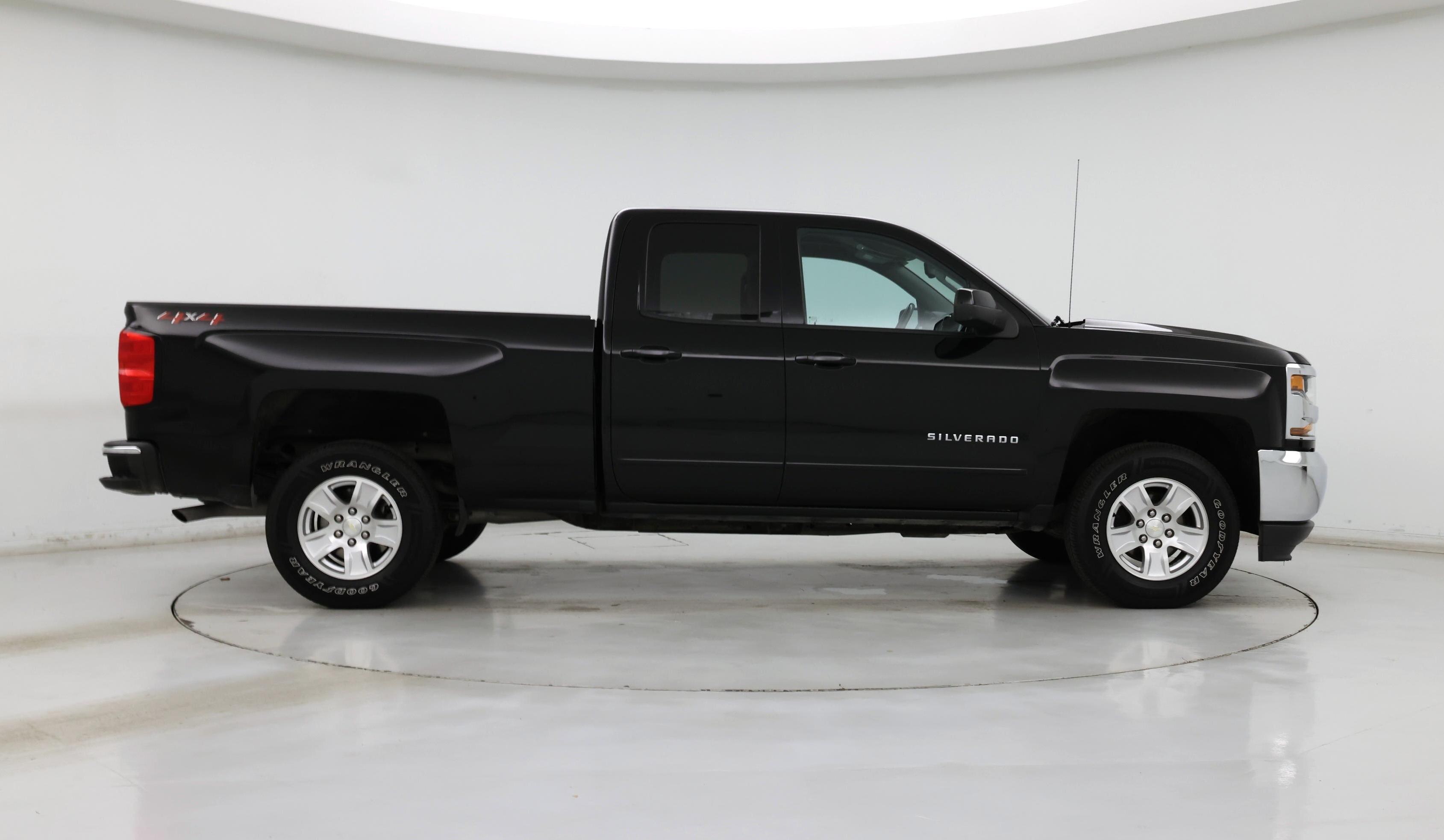 Thumbnail: 2018 Chevrolet Silverado 1500 - 7