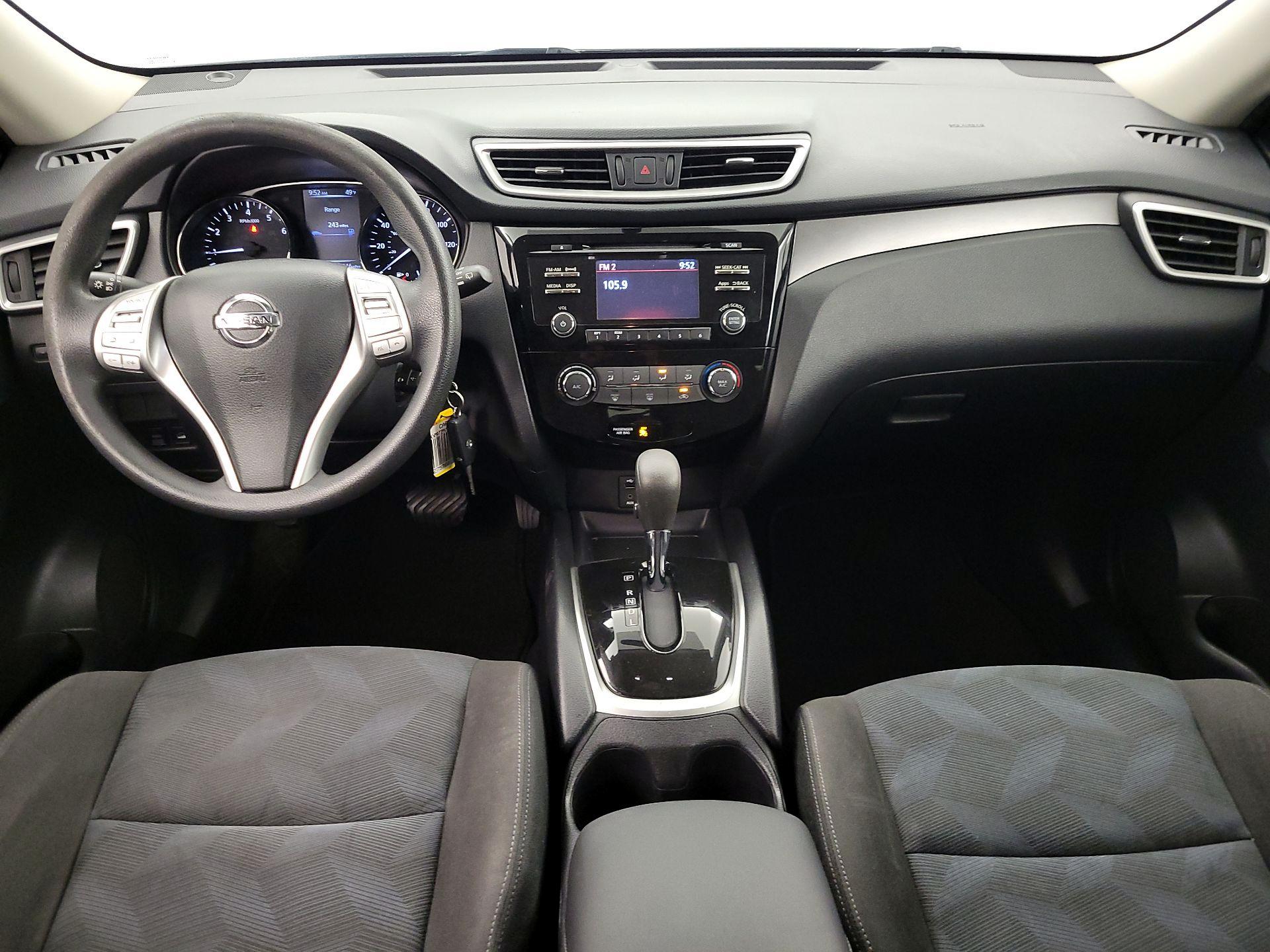 Thumbnail: 2016 Nissan Rogue - 9