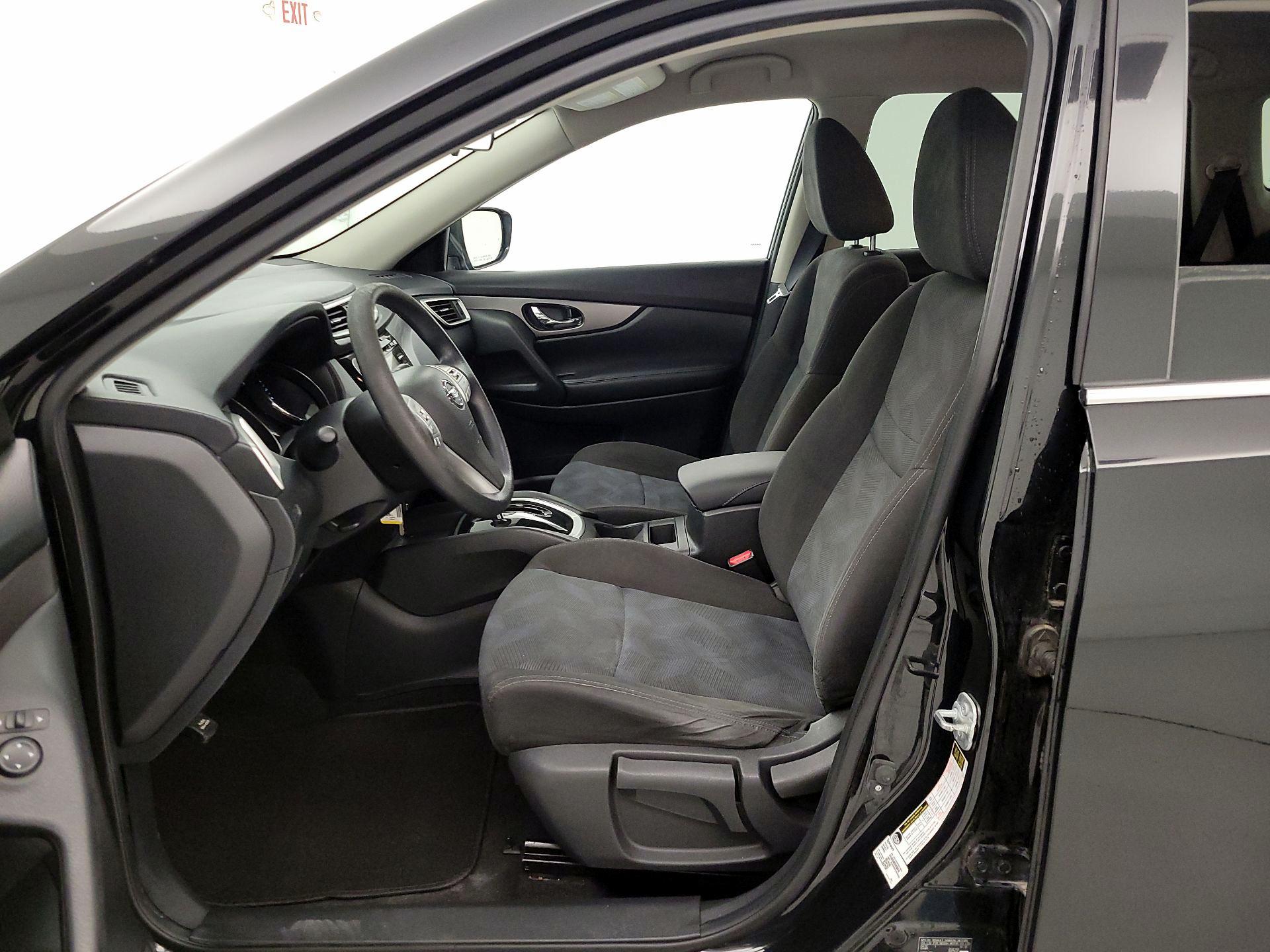 Thumbnail: 2016 Nissan Rogue - 11