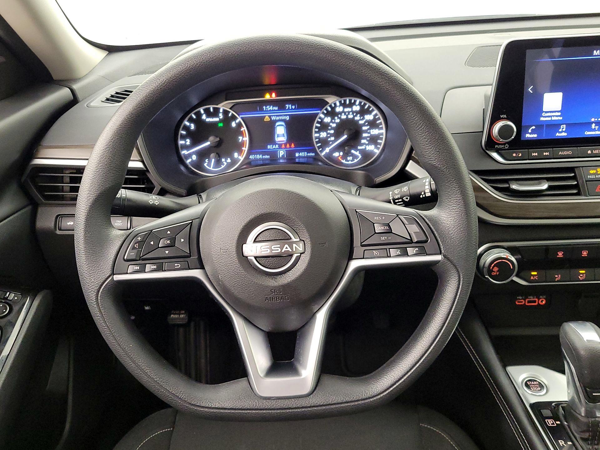 Thumbnail: 2023 Nissan Altima - 10