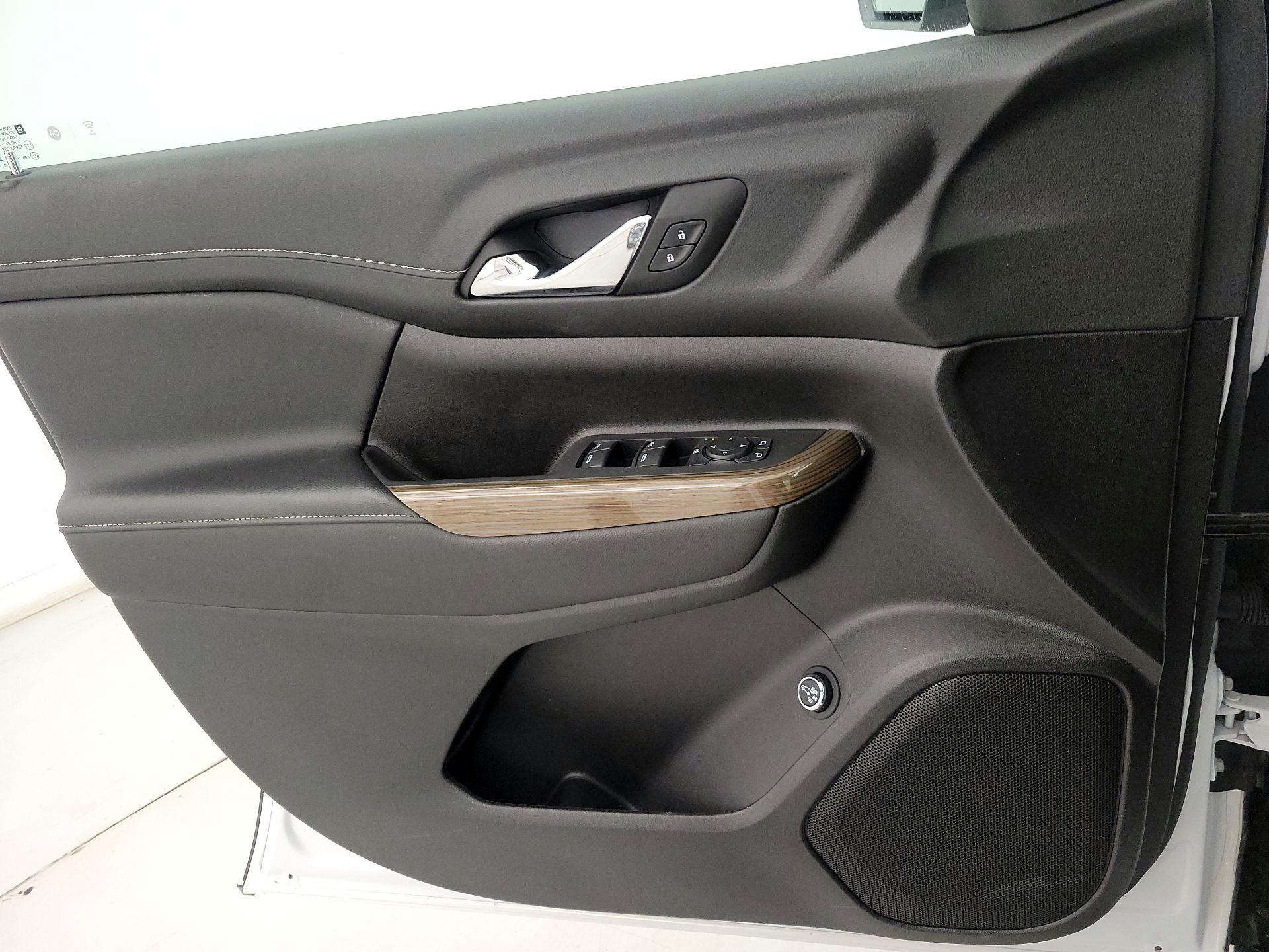 Thumbnail: 2023 GMC Acadia - 12