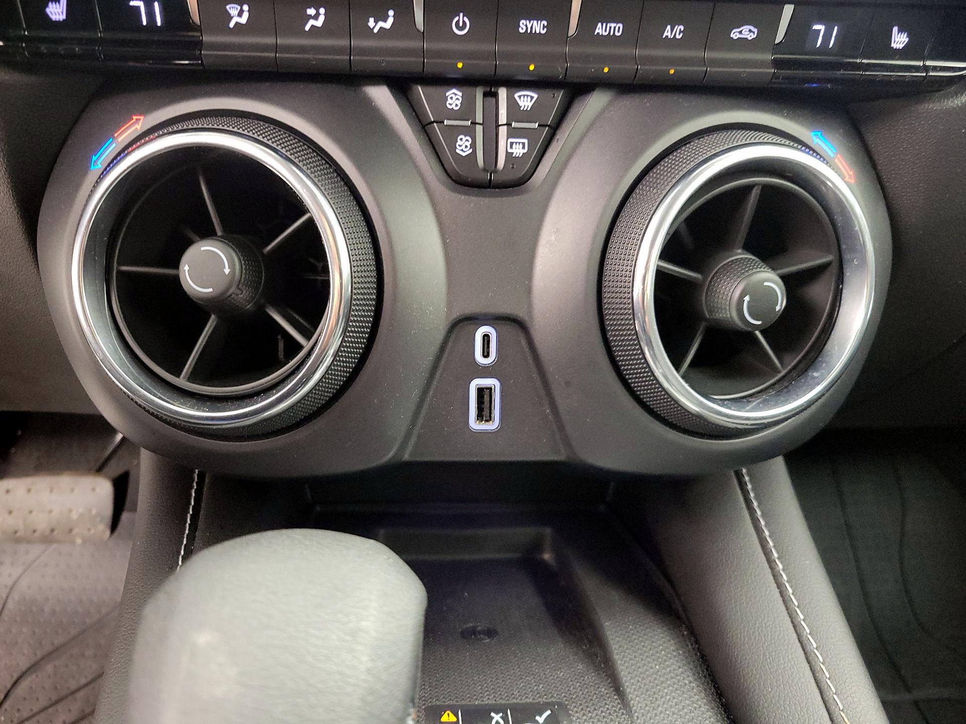 Thumbnail: 2023 Chevrolet Blazer - 18