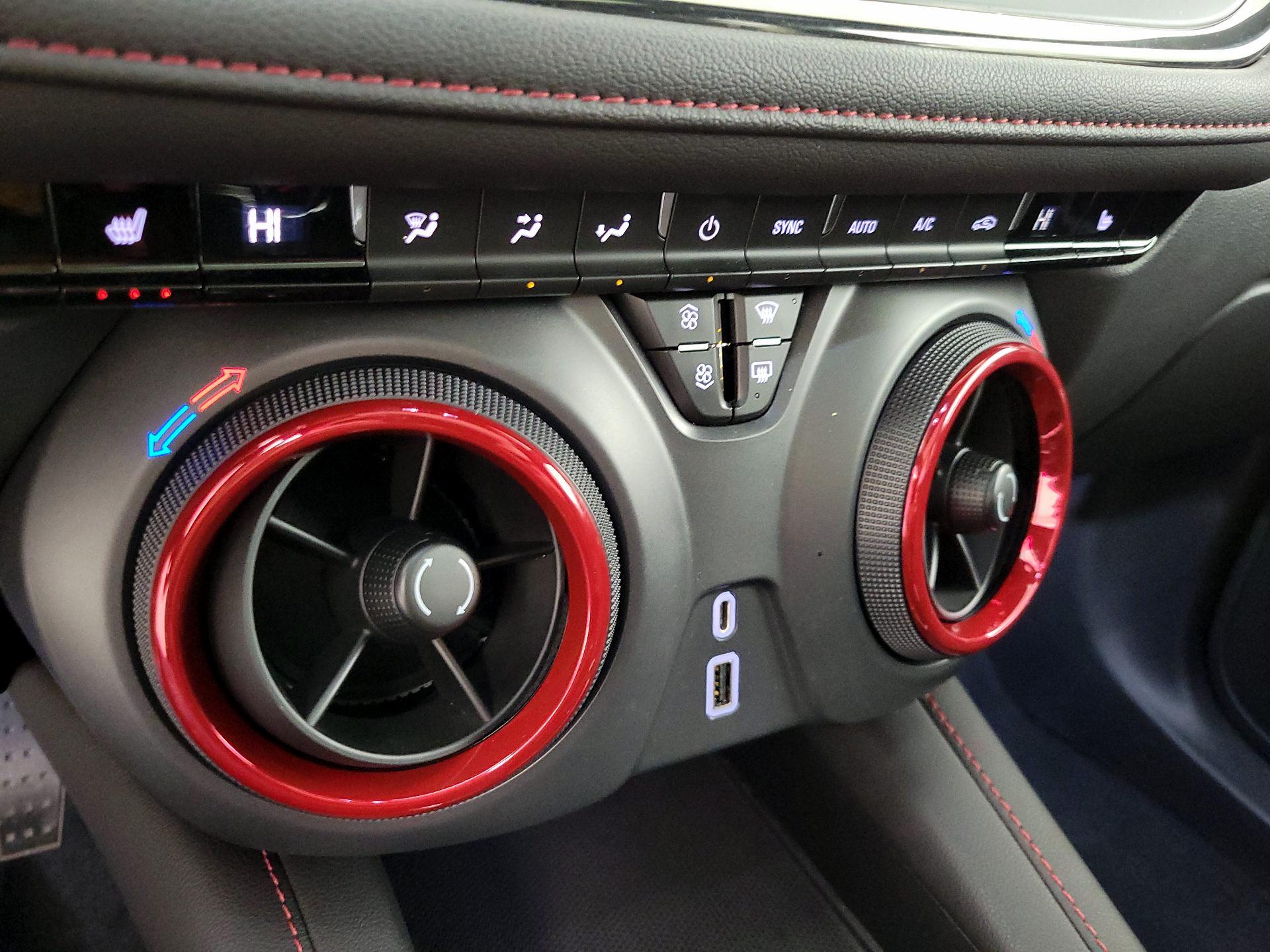 Thumbnail: 2022 Chevrolet Blazer - 17