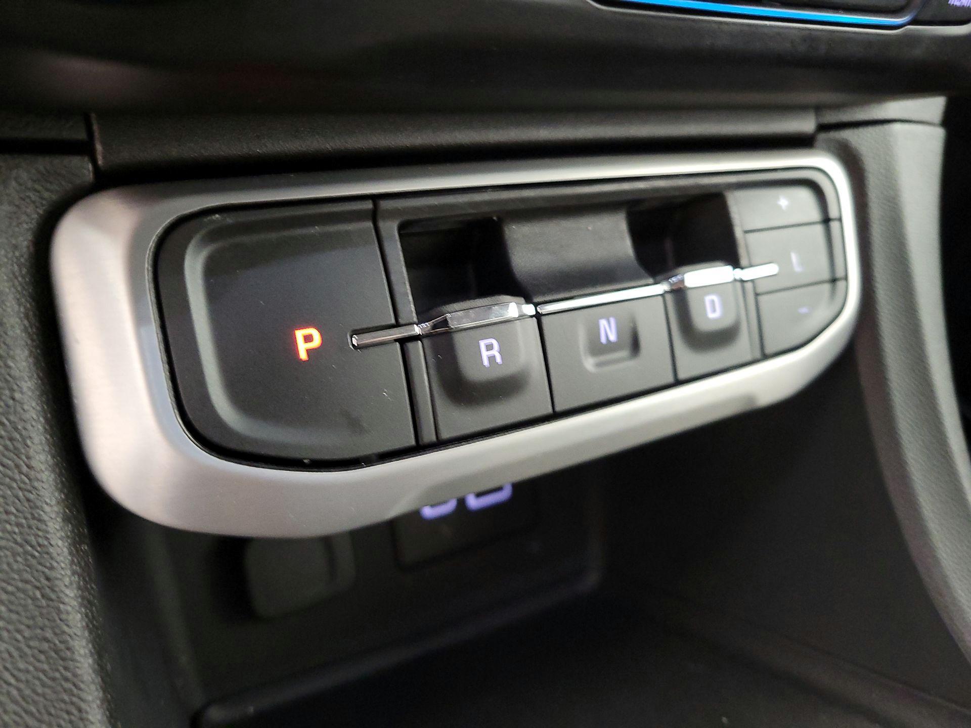 Thumbnail: 2023 GMC Acadia - 18