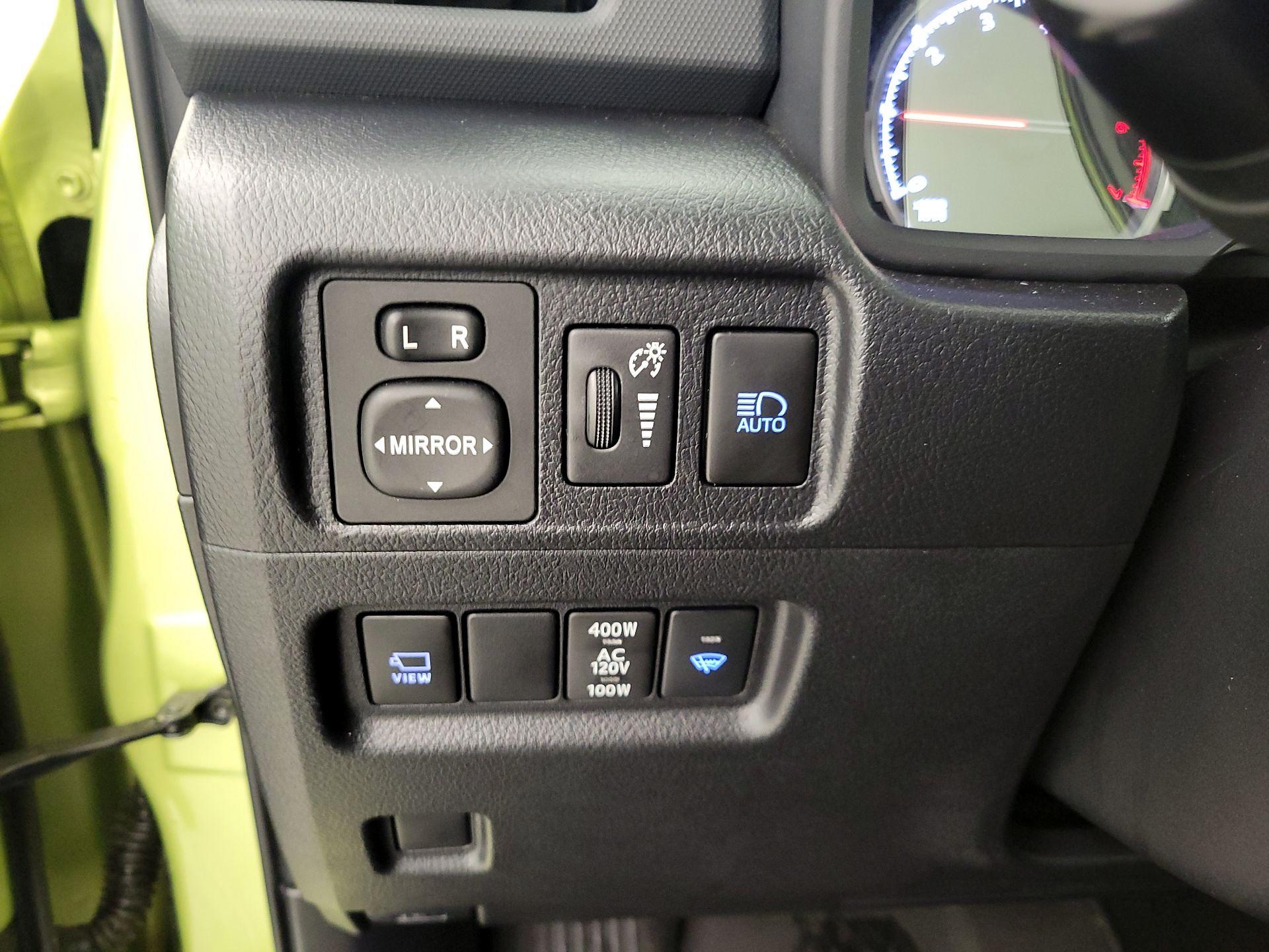 Thumbnail: 2022 Toyota 4Runner - 13