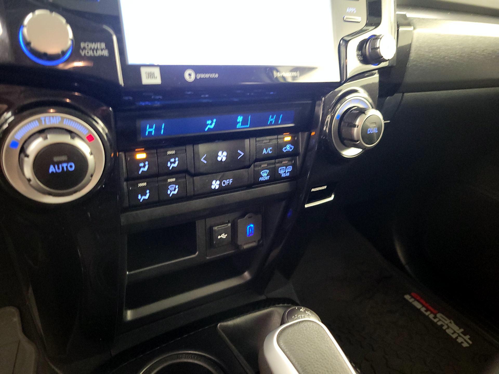 Thumbnail: 2022 Toyota 4Runner - 17