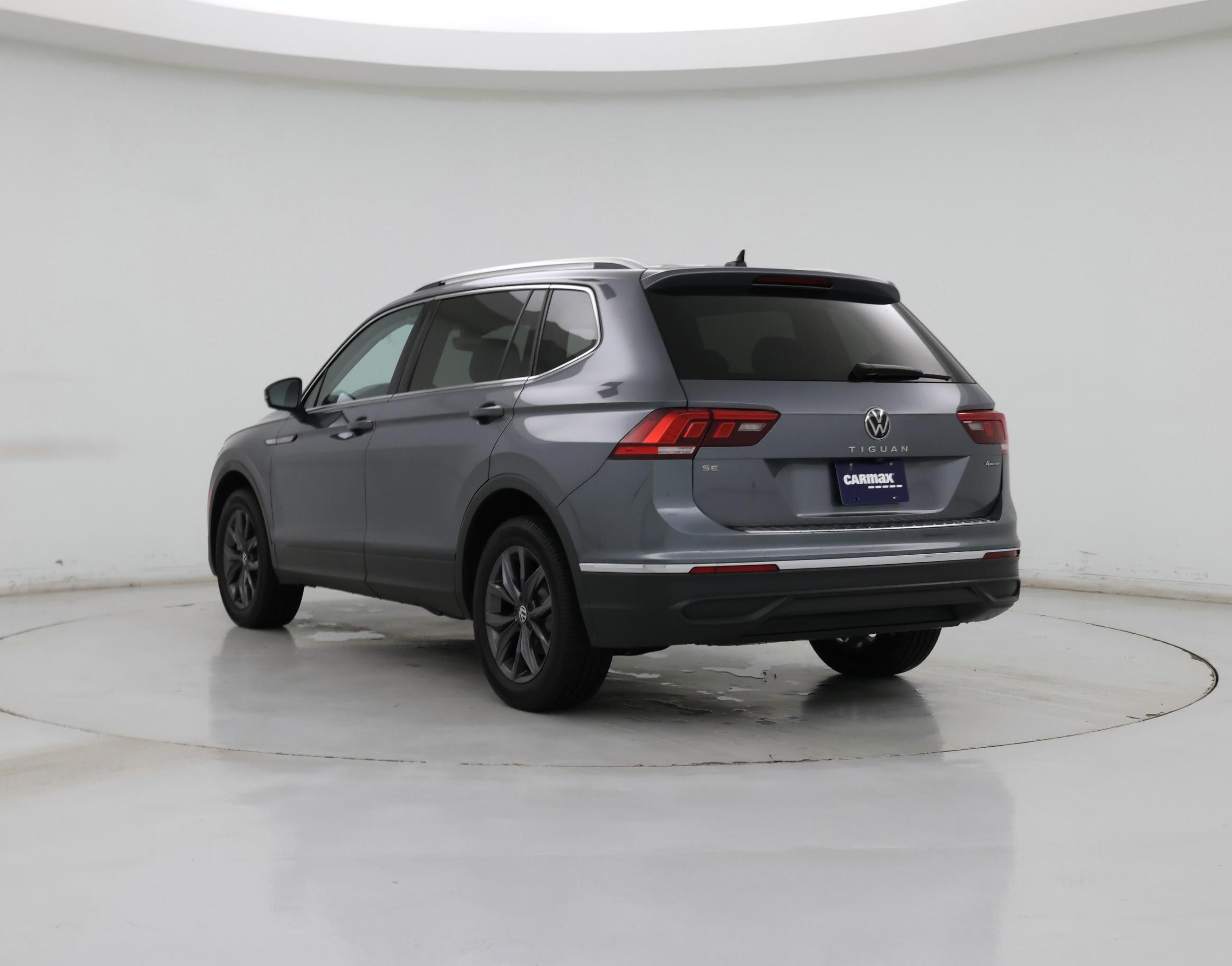 Thumbnail: 2022 Volkswagen Tiguan - 2