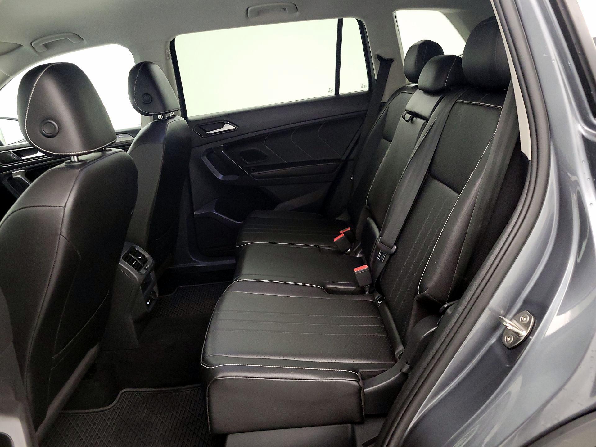 Thumbnail: 2022 Volkswagen Tiguan - 19