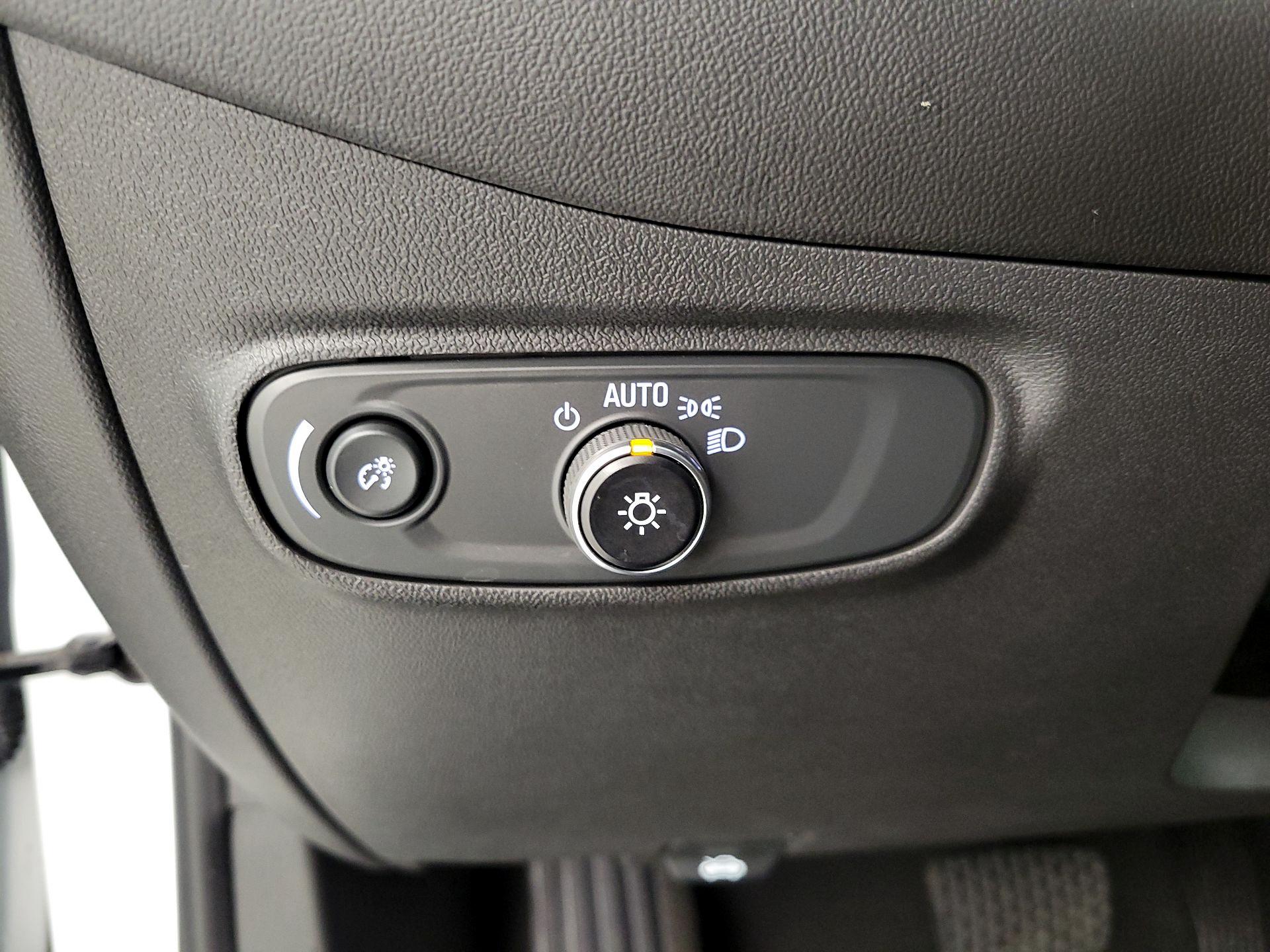 Thumbnail: 2023 Chevrolet Equinox - 13