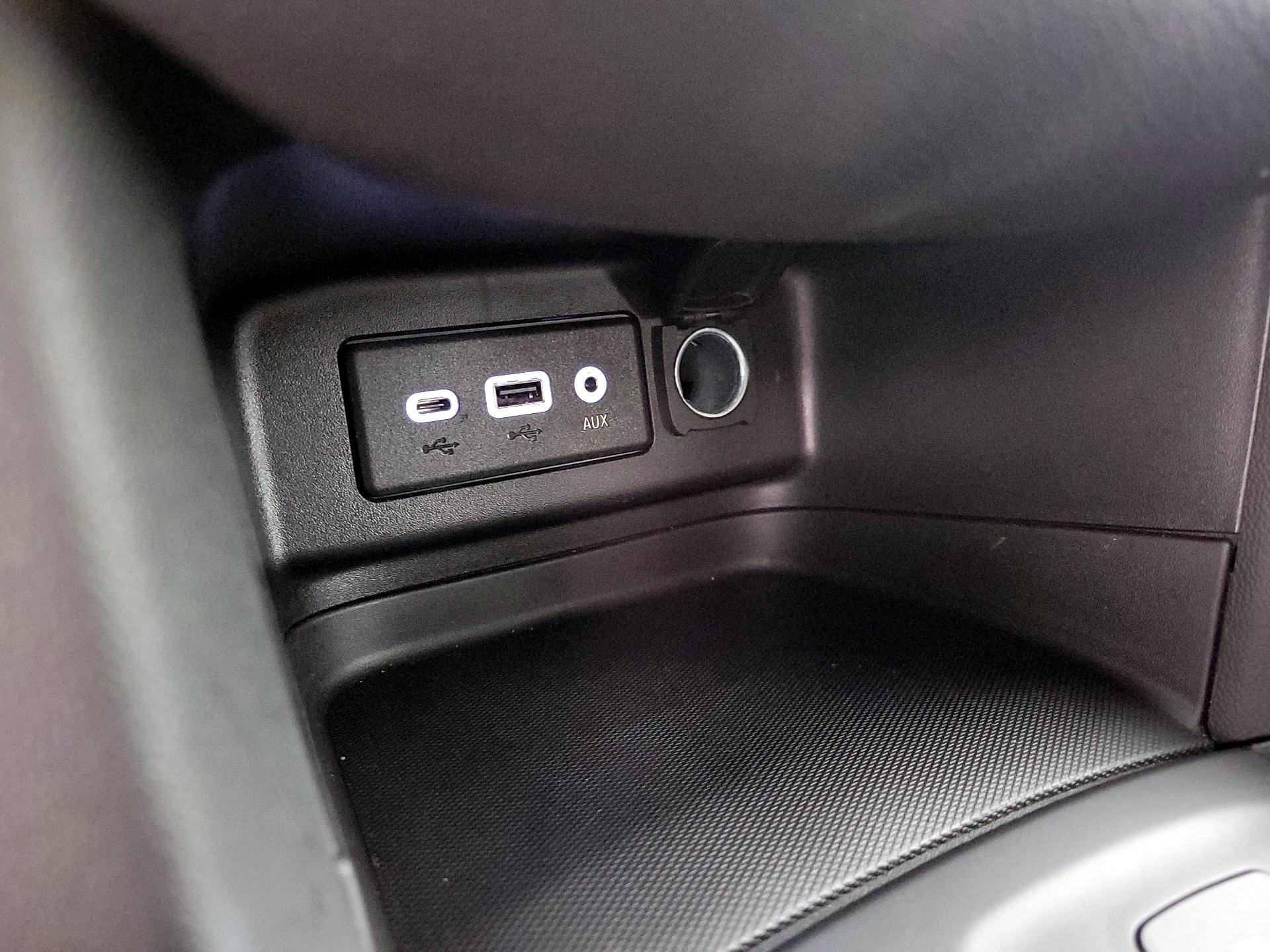 Thumbnail: 2023 Chevrolet Equinox - 18