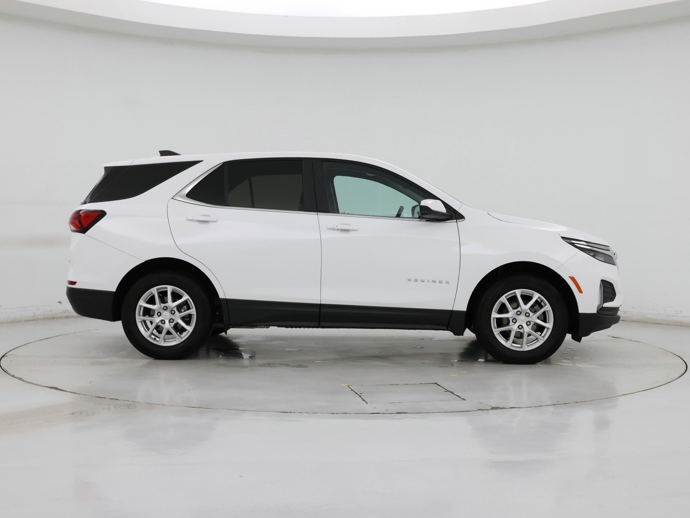 Thumbnail: 2023 Chevrolet Equinox - 7