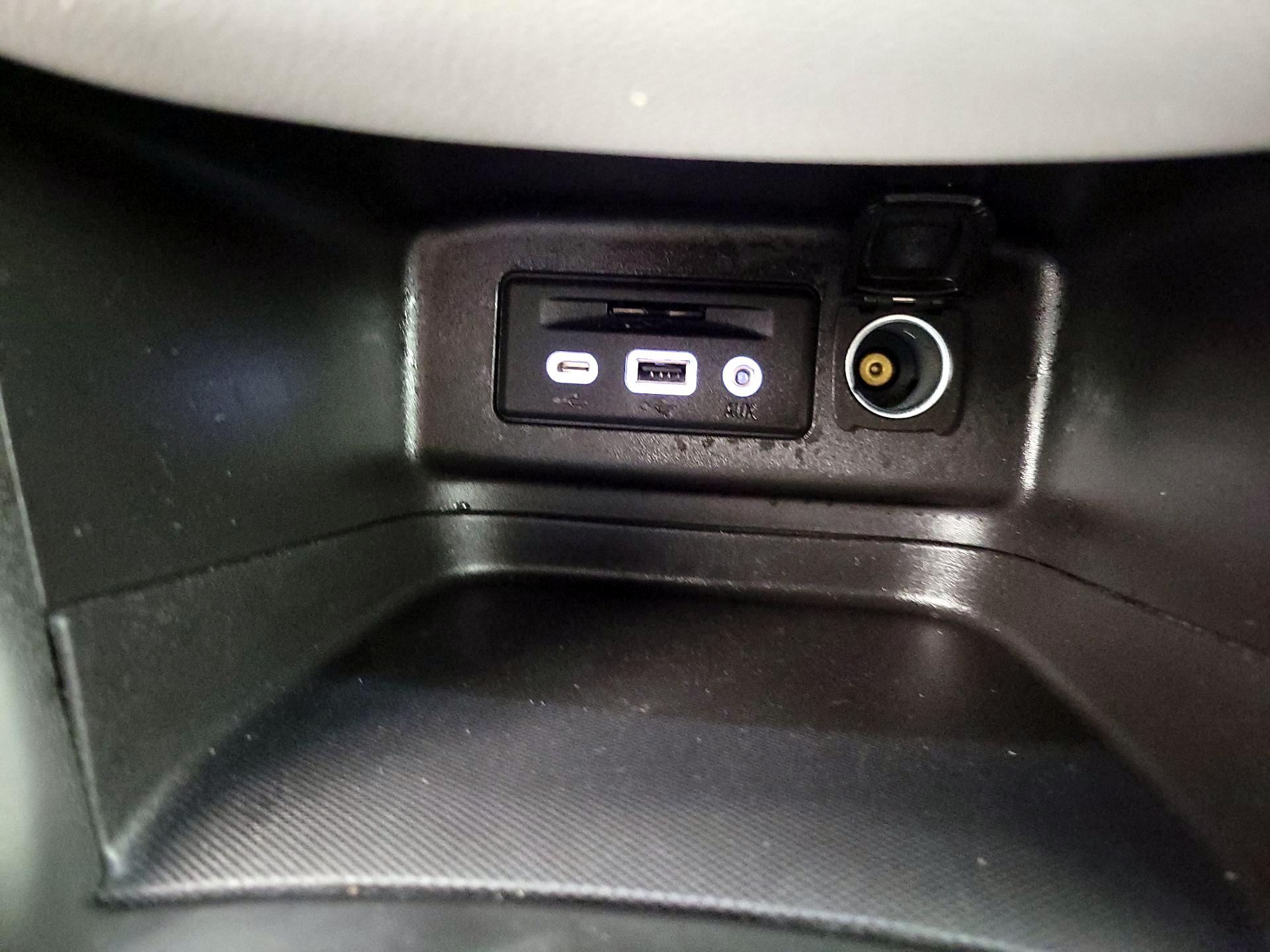 Thumbnail: 2022 Chevrolet Equinox - 18