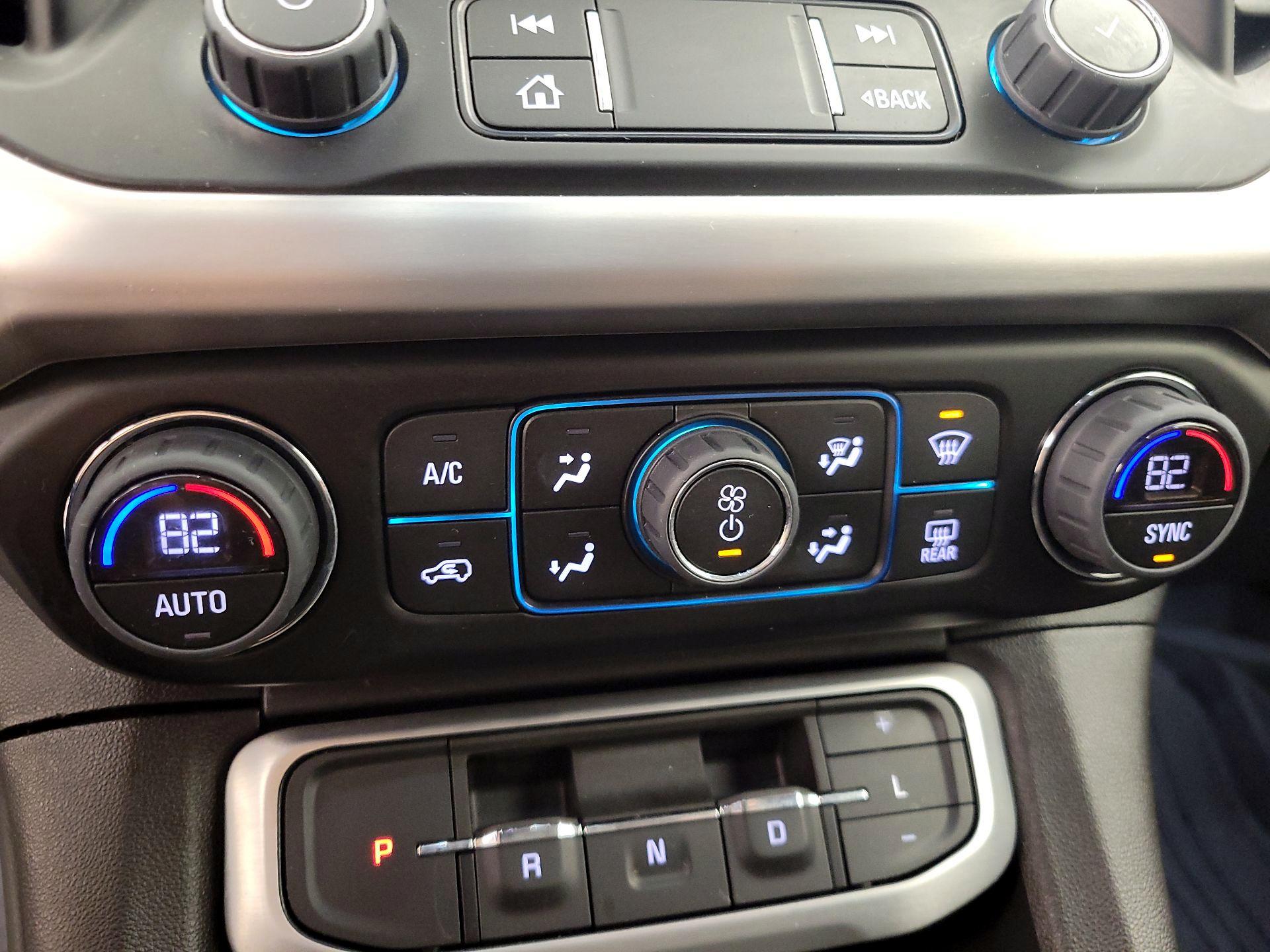 Thumbnail: 2023 GMC Acadia - 16