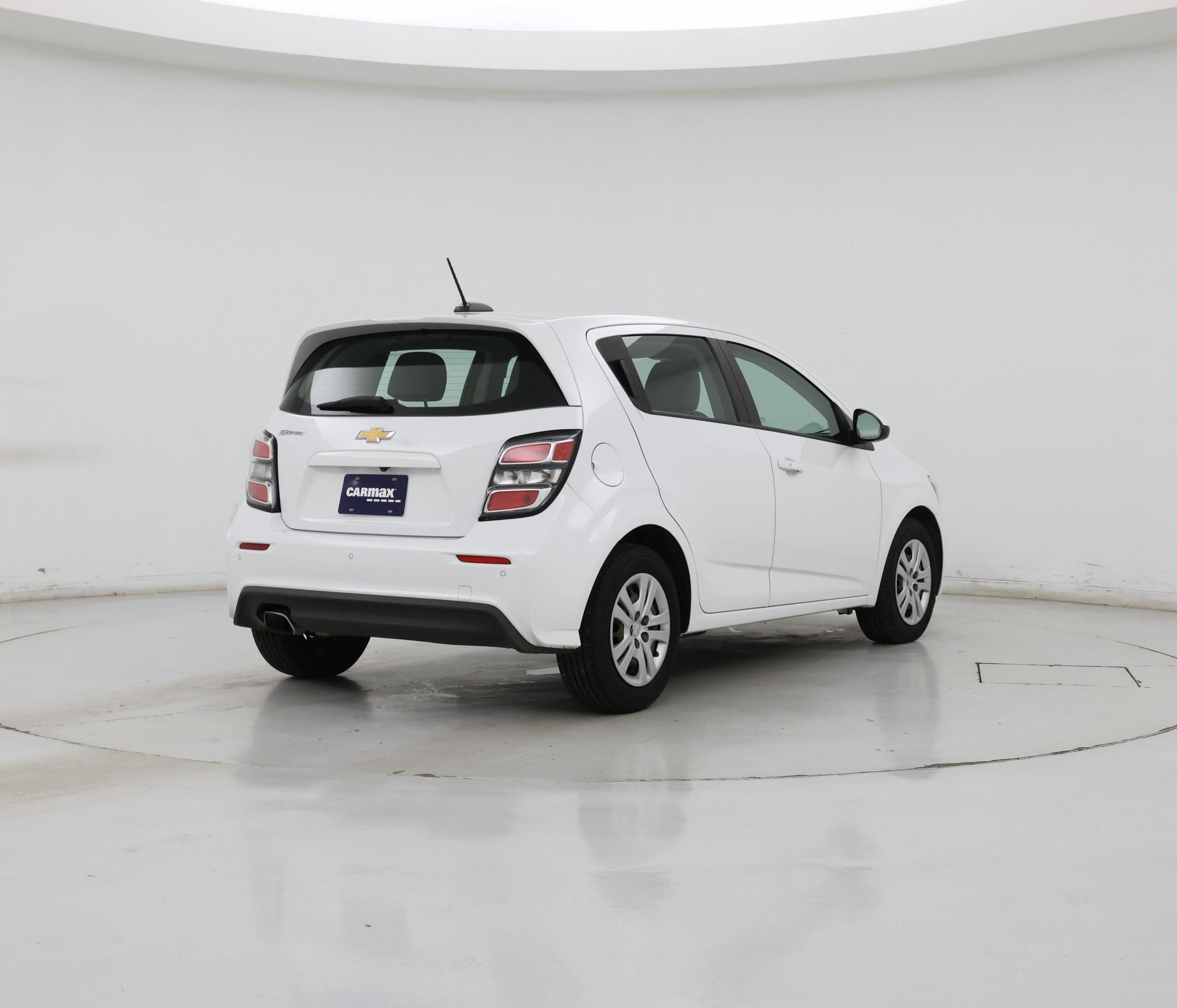 Thumbnail: 2020 Chevrolet Sonic - 8