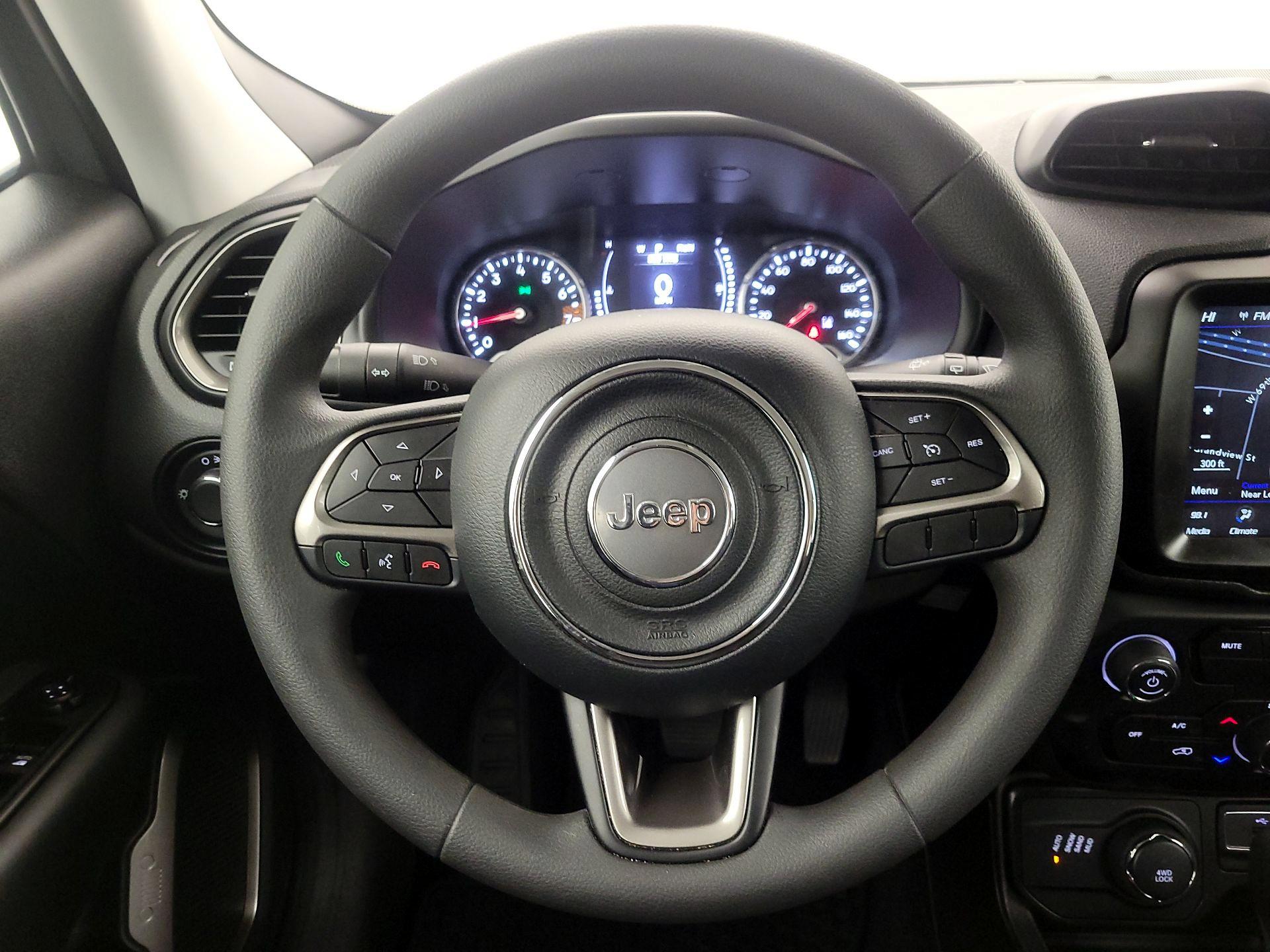 Thumbnail: 2022 Jeep Renegade - 10