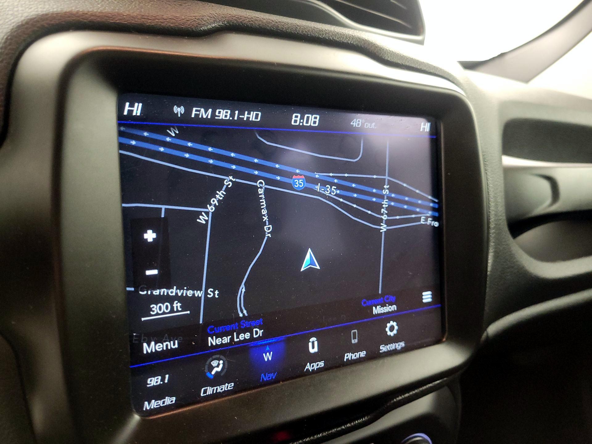 Thumbnail: 2022 Jeep Renegade - 14