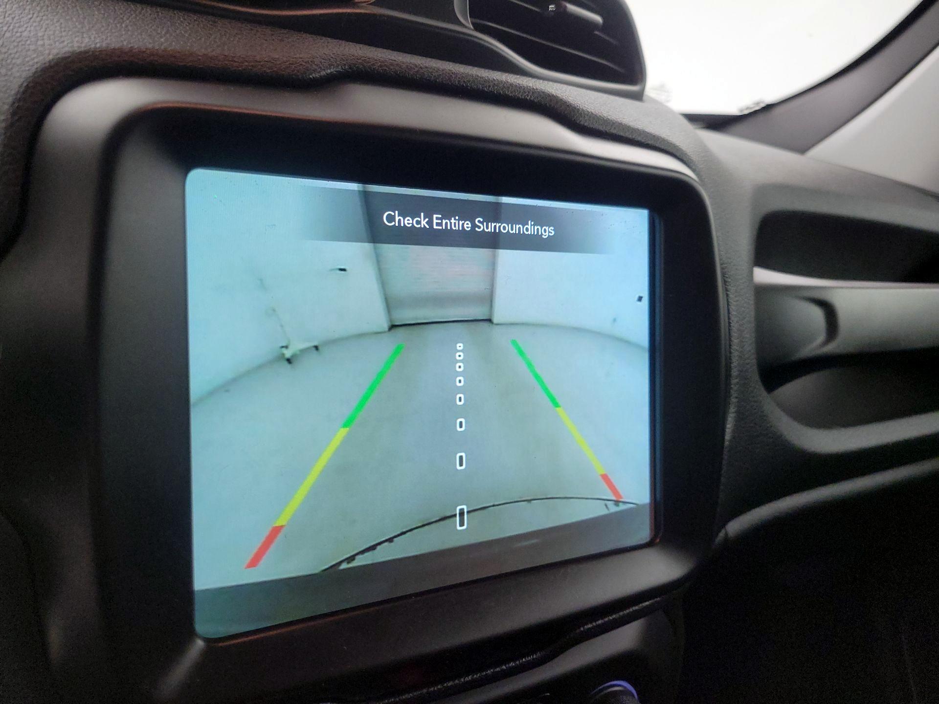 Thumbnail: 2022 Jeep Renegade - 15