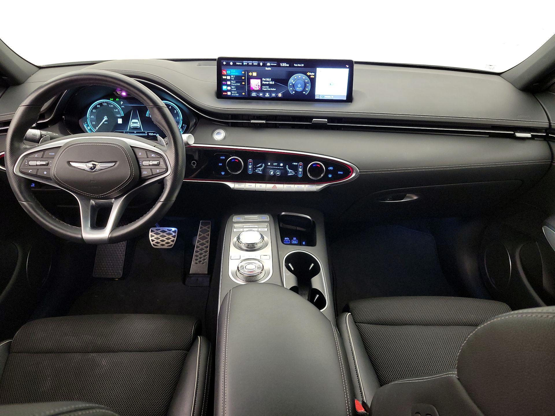 Thumbnail: 2023 Genesis GV70 - 9