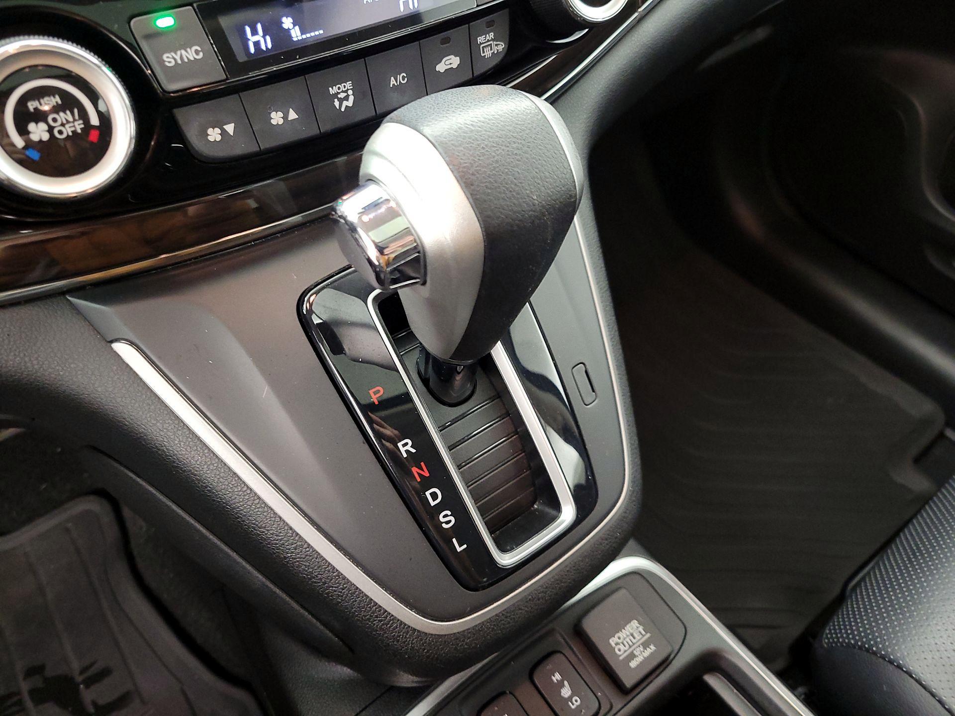 Thumbnail: 2015 Honda CR-V - 17