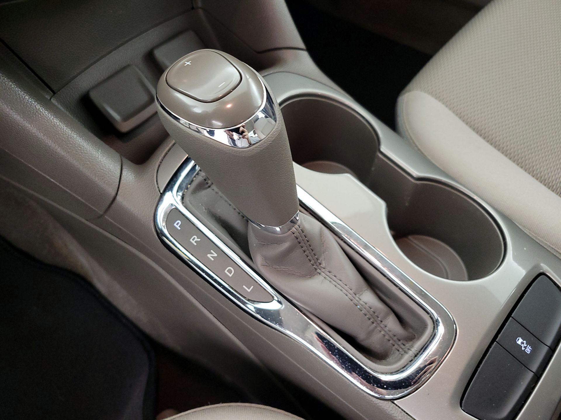 Thumbnail: 2018 Chevrolet Cruze - 17