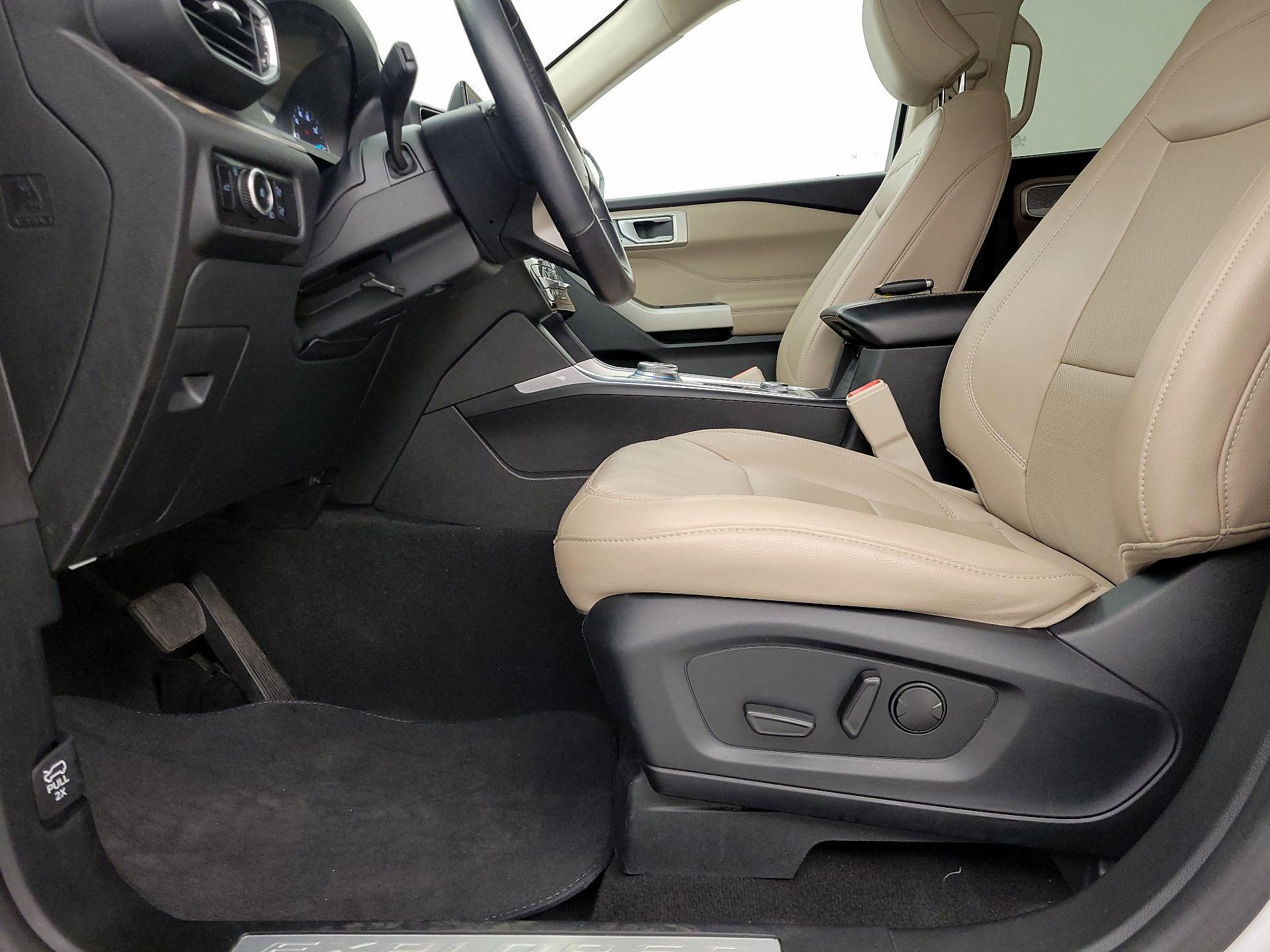 Thumbnail: 2023 Ford Explorer - 11