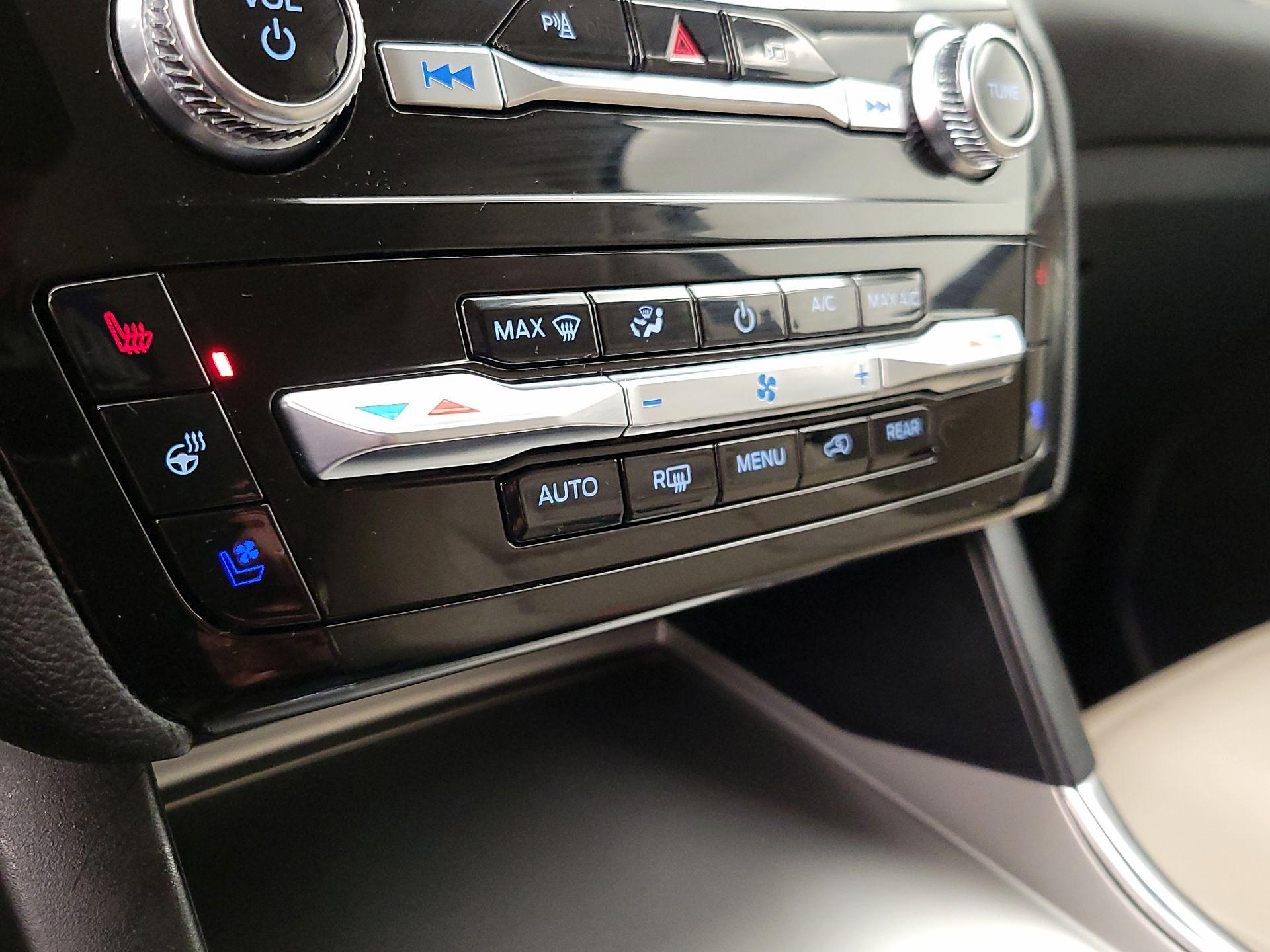 Thumbnail: 2023 Ford Explorer - 17