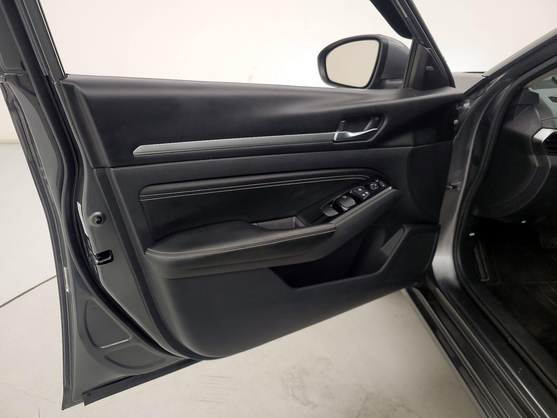 Thumbnail: 2021 Nissan Altima - 12