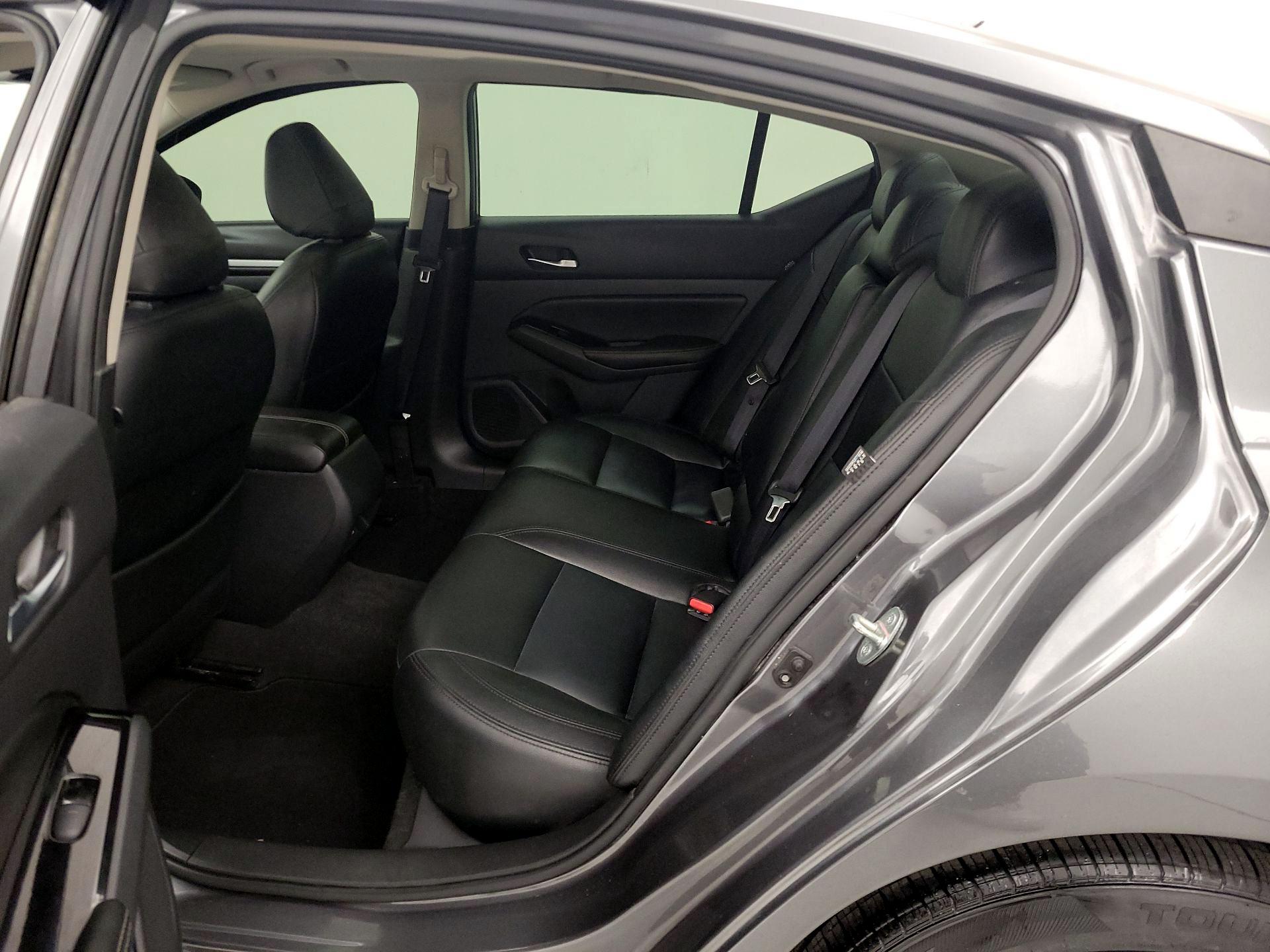 Thumbnail: 2021 Nissan Altima - 20