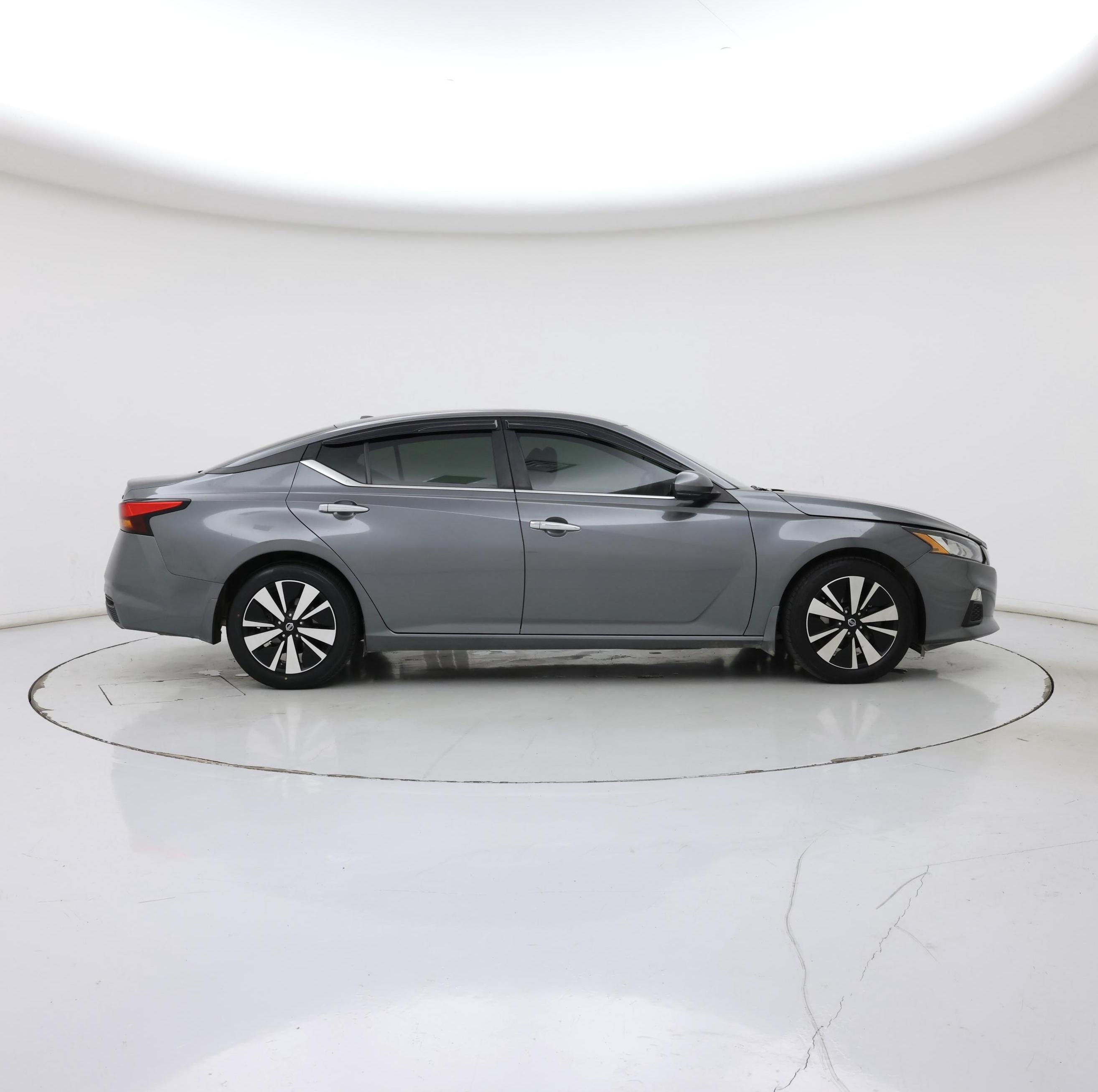 Thumbnail: 2021 Nissan Altima - 7